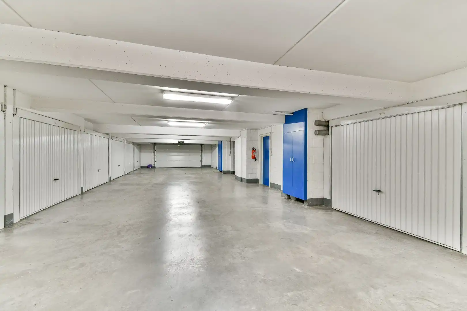 Afgesloten garagebox foto 5