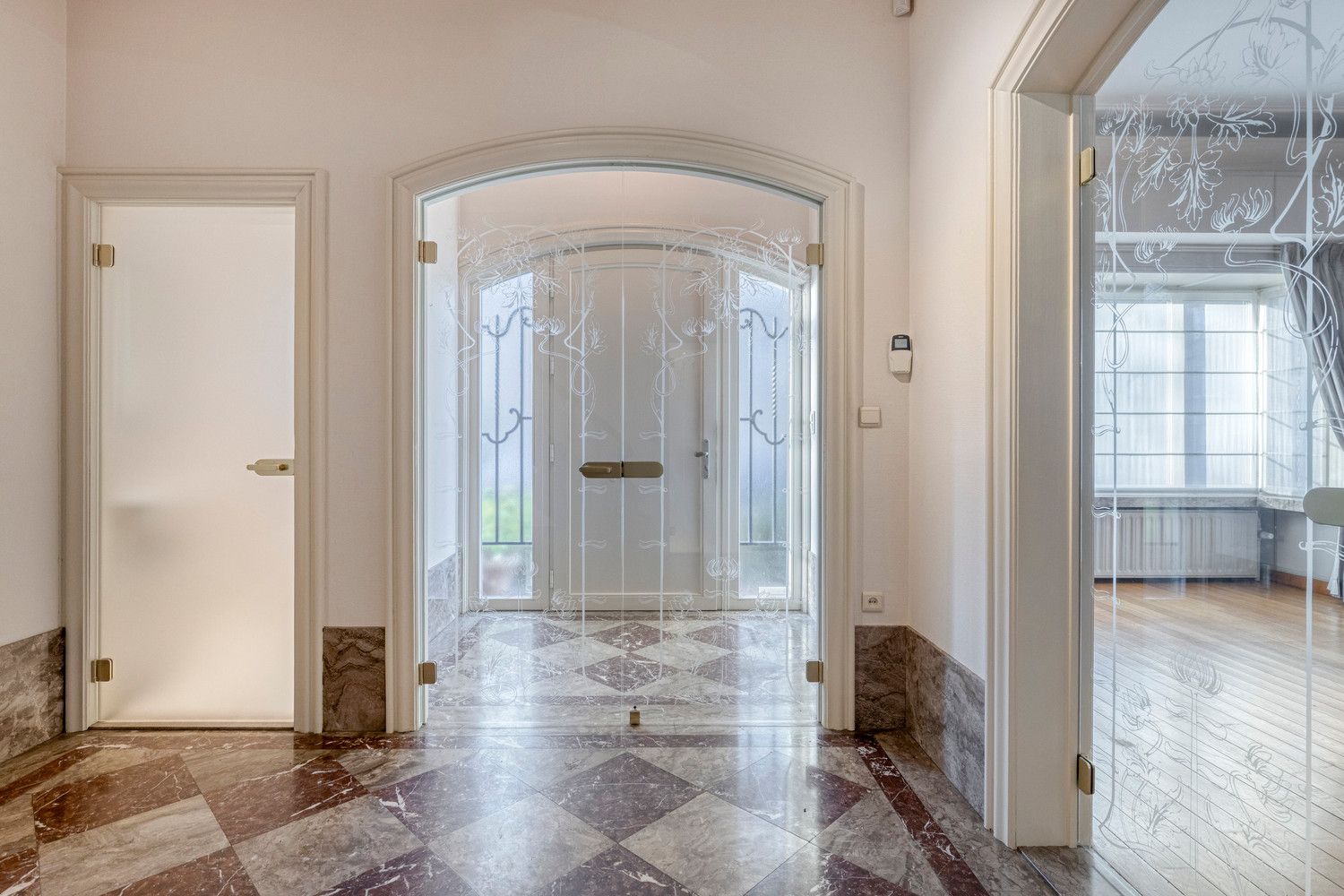 Karaktervolle HOB met 3 tot 4 slks, grote zolder, tuin en garage! foto 5