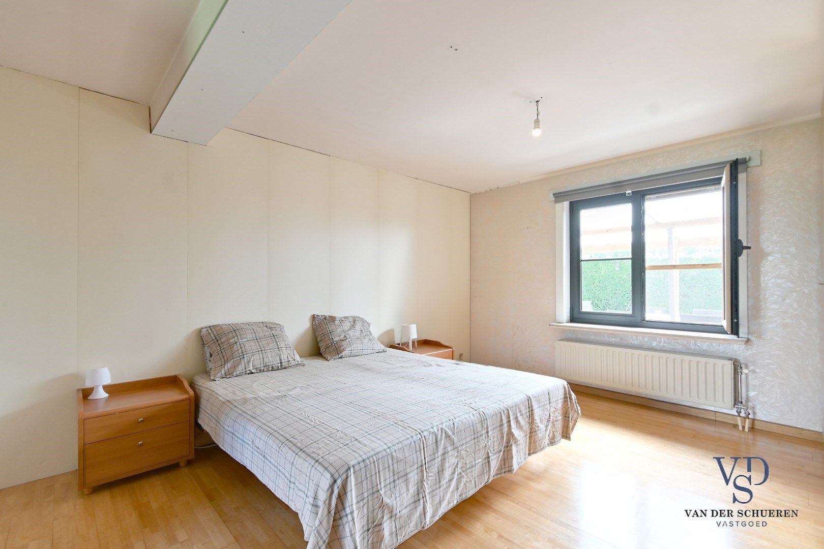 Instapklare woning (2427m²) met stallen. foto 17