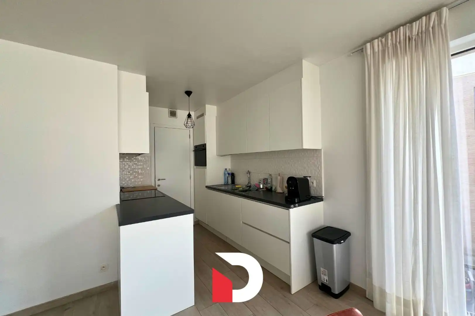 Recent appartement met 2 slaapkamers en autostaanplaats foto 6