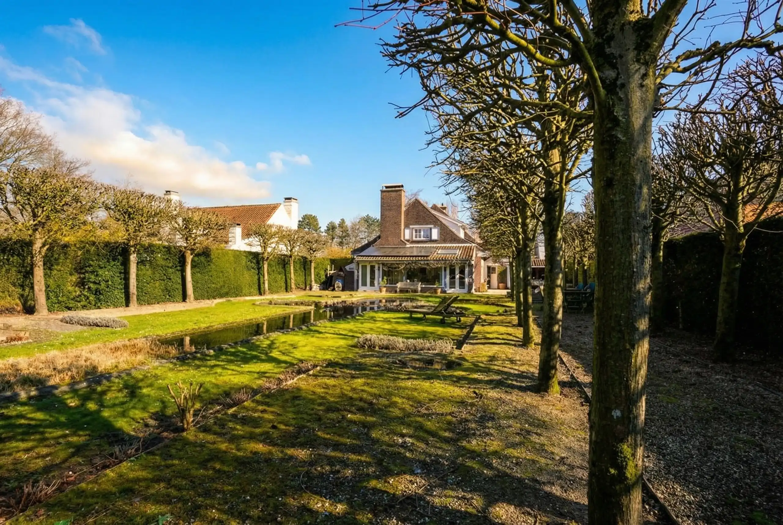 Warme thuisplek: charmante villa op 1084 m² met dubbele garage foto 2