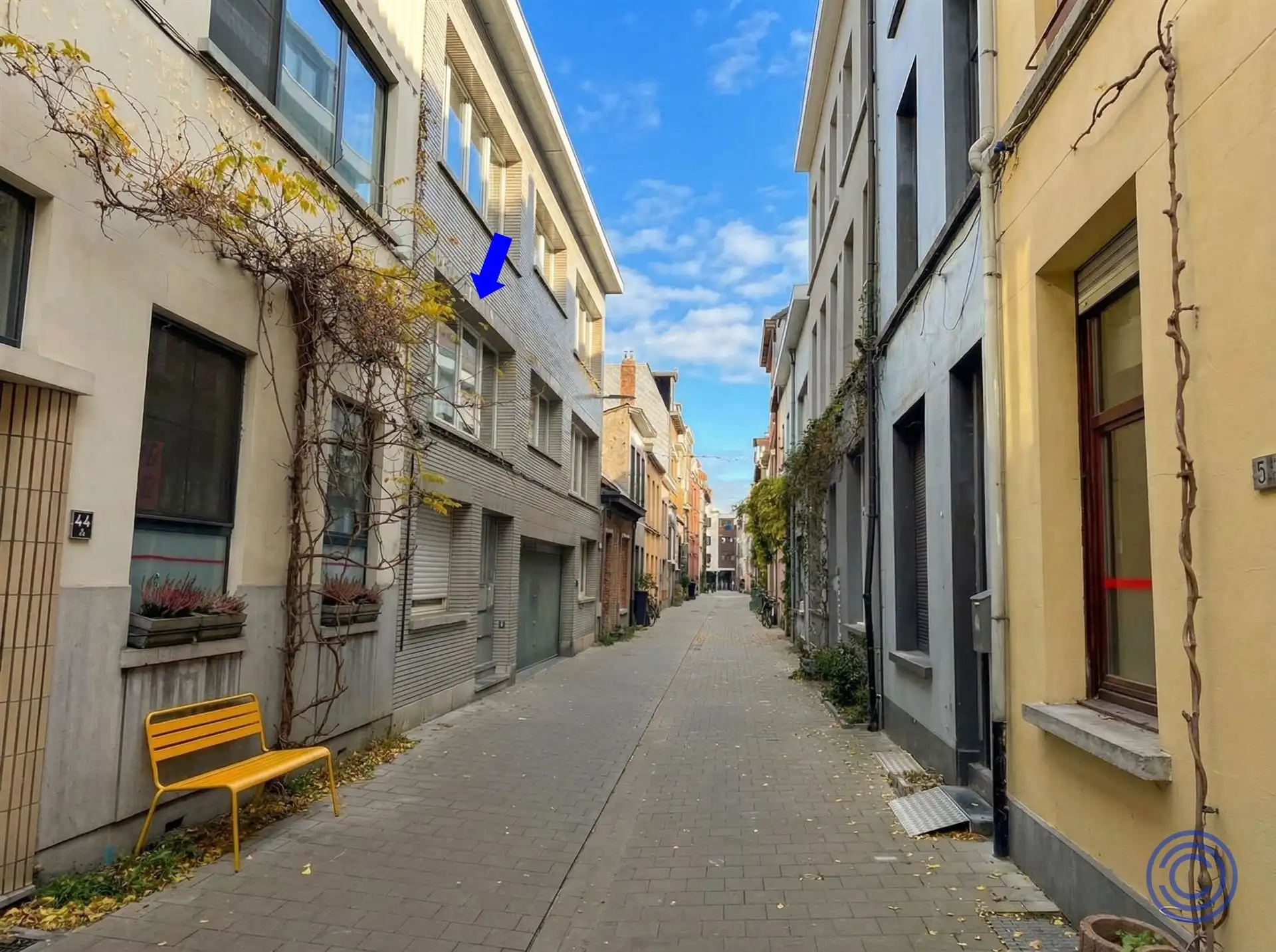 Instapklaar appartement in gewilde autoluwe straat! foto 9