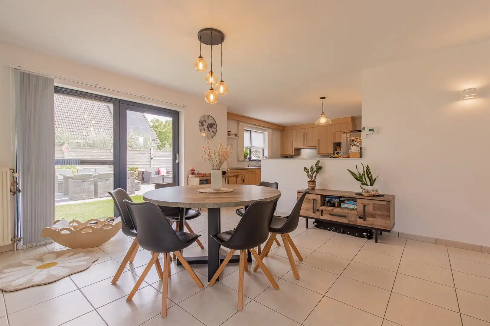 Instapklare HOB met garage op top-locatie in Oudegem foto 4