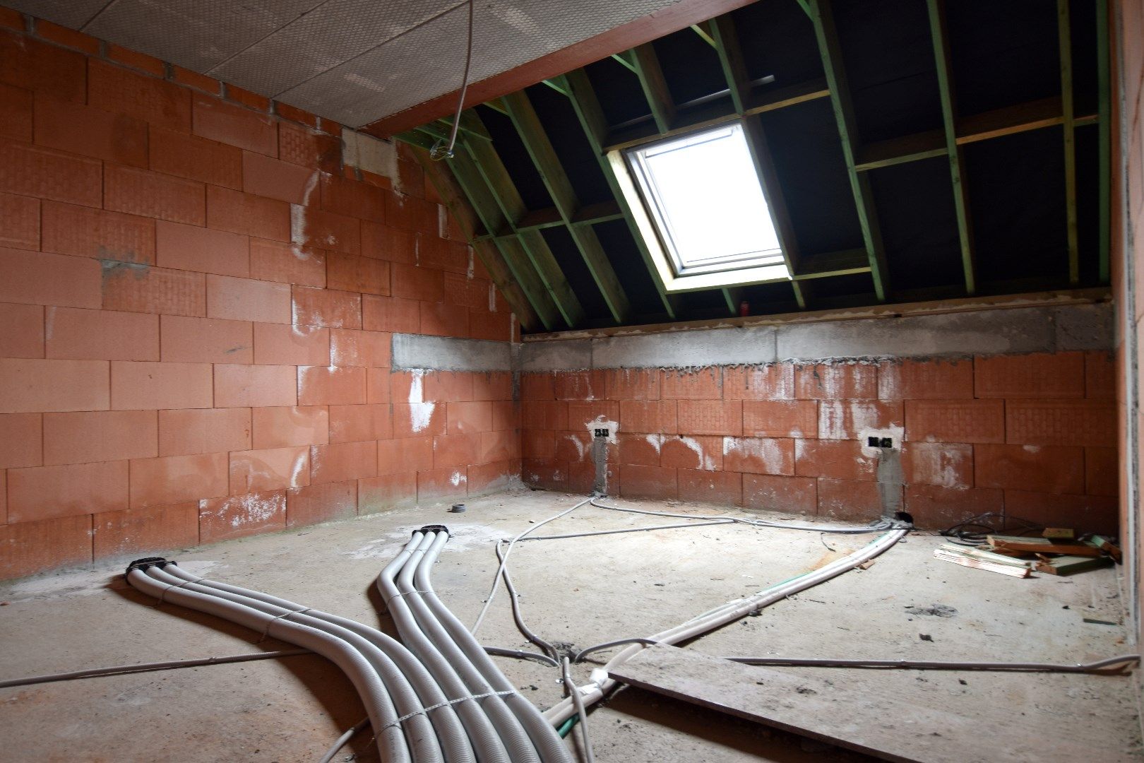 Nieuwbouwwoning met 3 slaapkamers vlakbij centrum Meulebeke foto 9