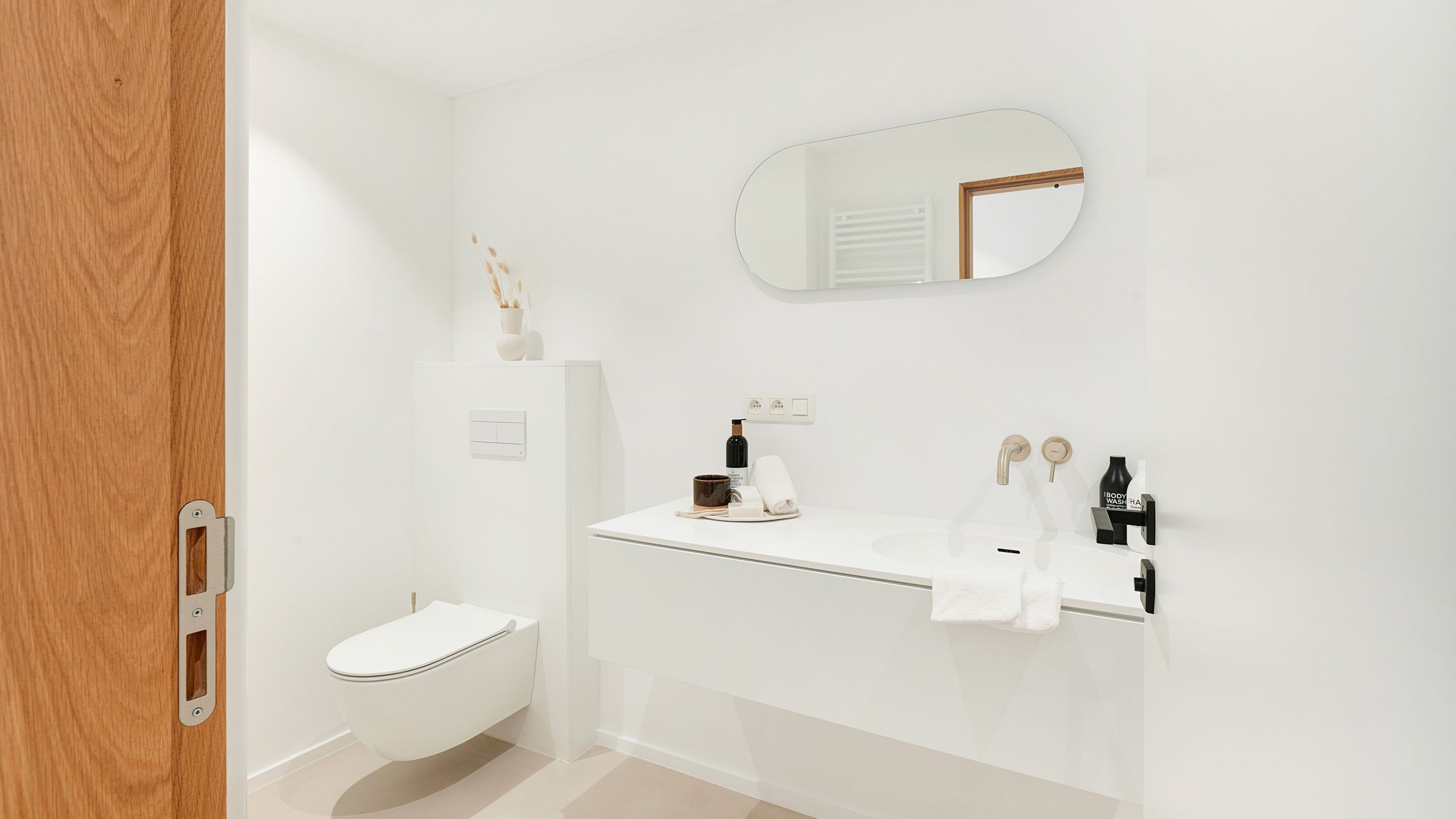 Appartement met 5 slaapkamers en 10m gevel te Rubensplein. foto 22