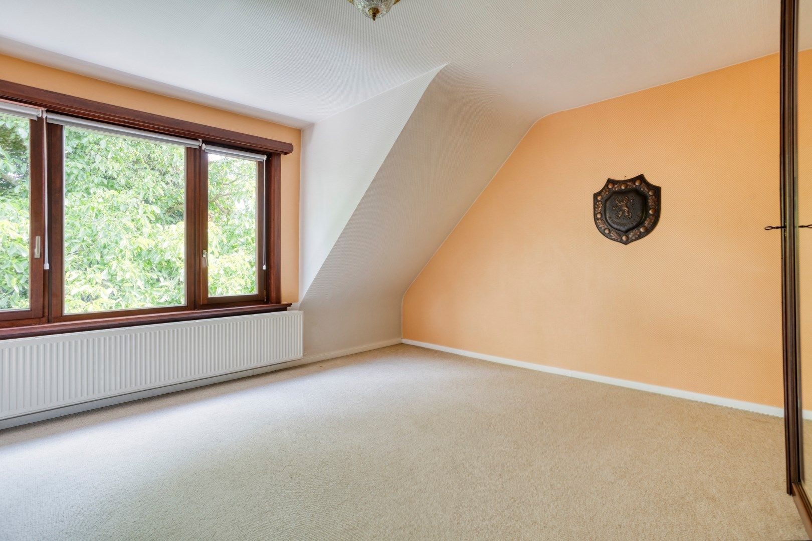 Charmante woning van 256 m2 met 4 slaapkamers te Wommelgem!  foto 17