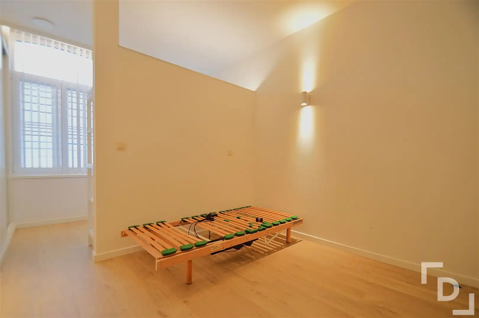 "Gerenoveerde stadswoning in het centrum van Poperinge" foto 15