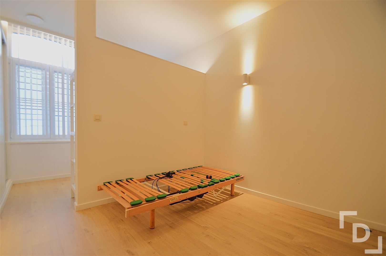 "Gerenoveerde stadswoning in het centrum van Poperinge" foto 15