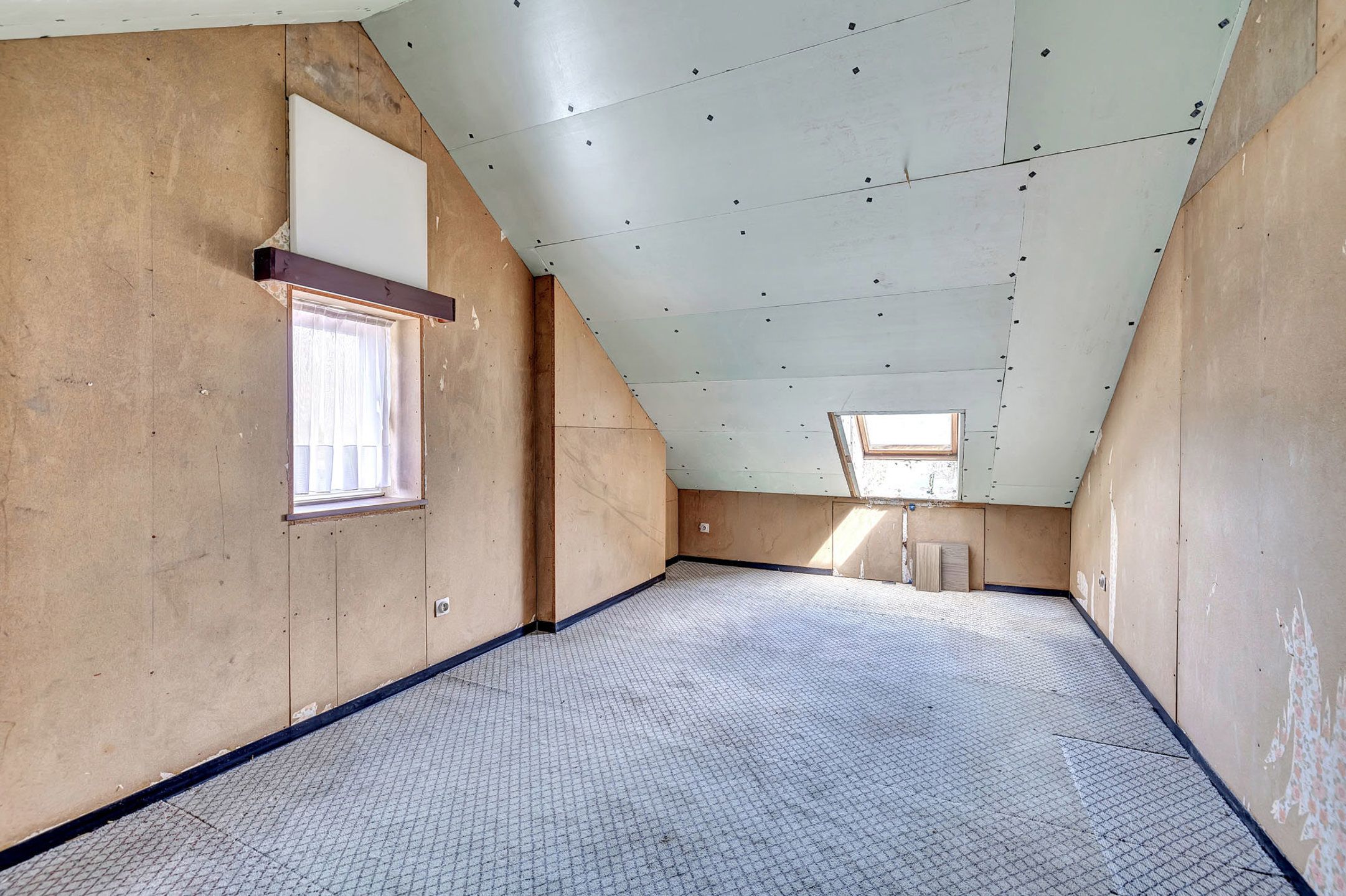 Ruime landelijk gelegen woning met veel potentieel foto 22