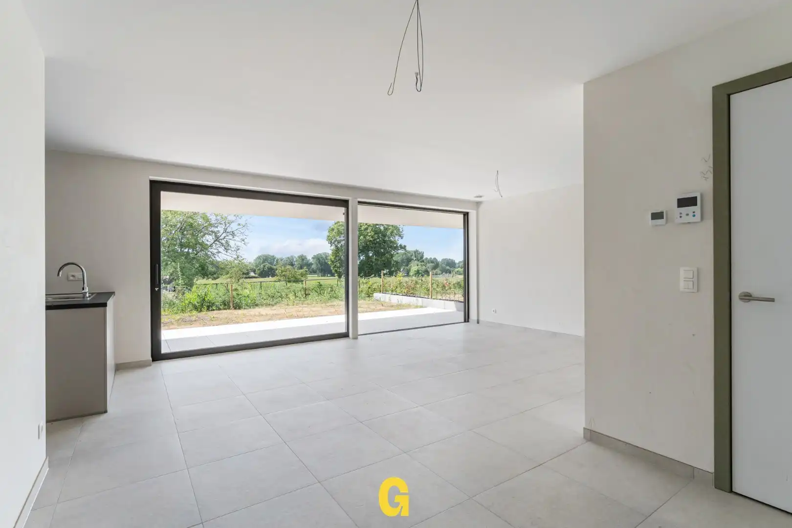 Gelijkvloers nieuwbouwappartement in residentie Bella Vista met 1 slaapkamer en terras en tuin met blijvend zicht op achterliggend groen, vlakbij het centrum.  foto 10