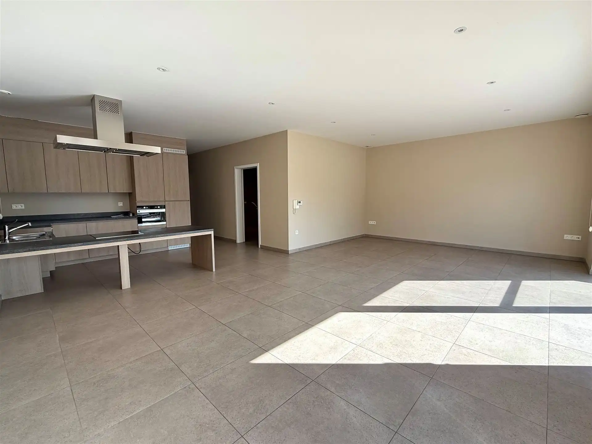 Energiezuinig gelijkvloers appartement met 2 slpk foto 2