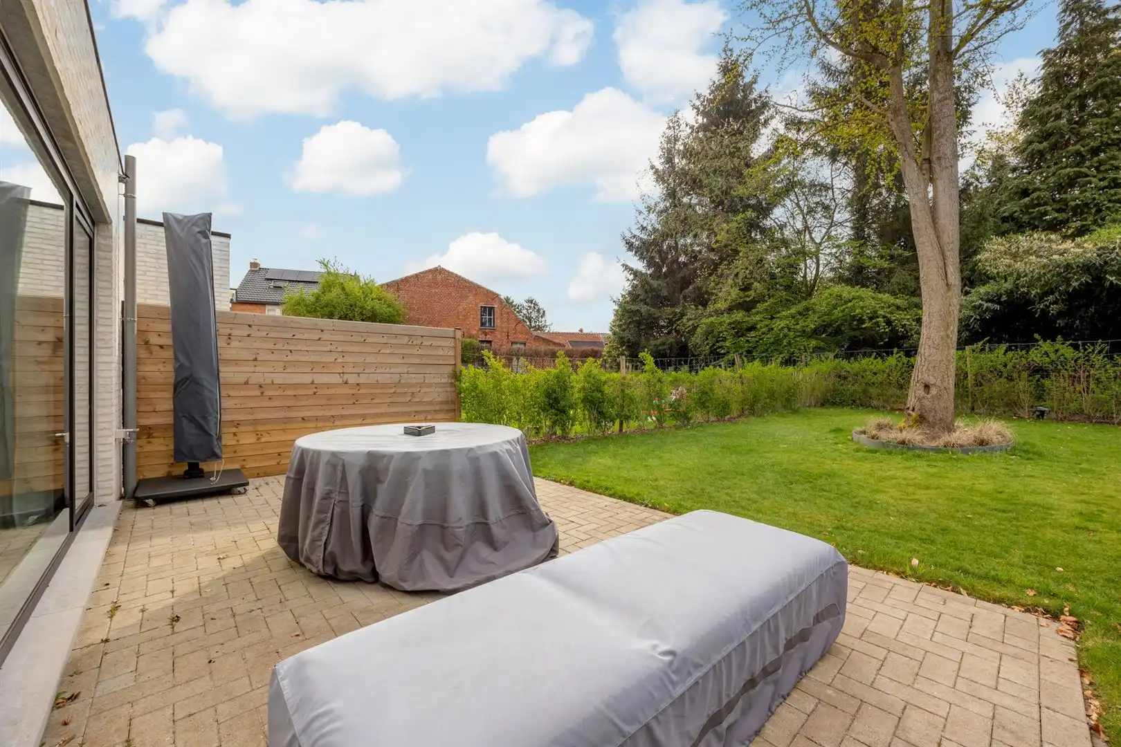 Luxewoning met tuin en privébos foto 26