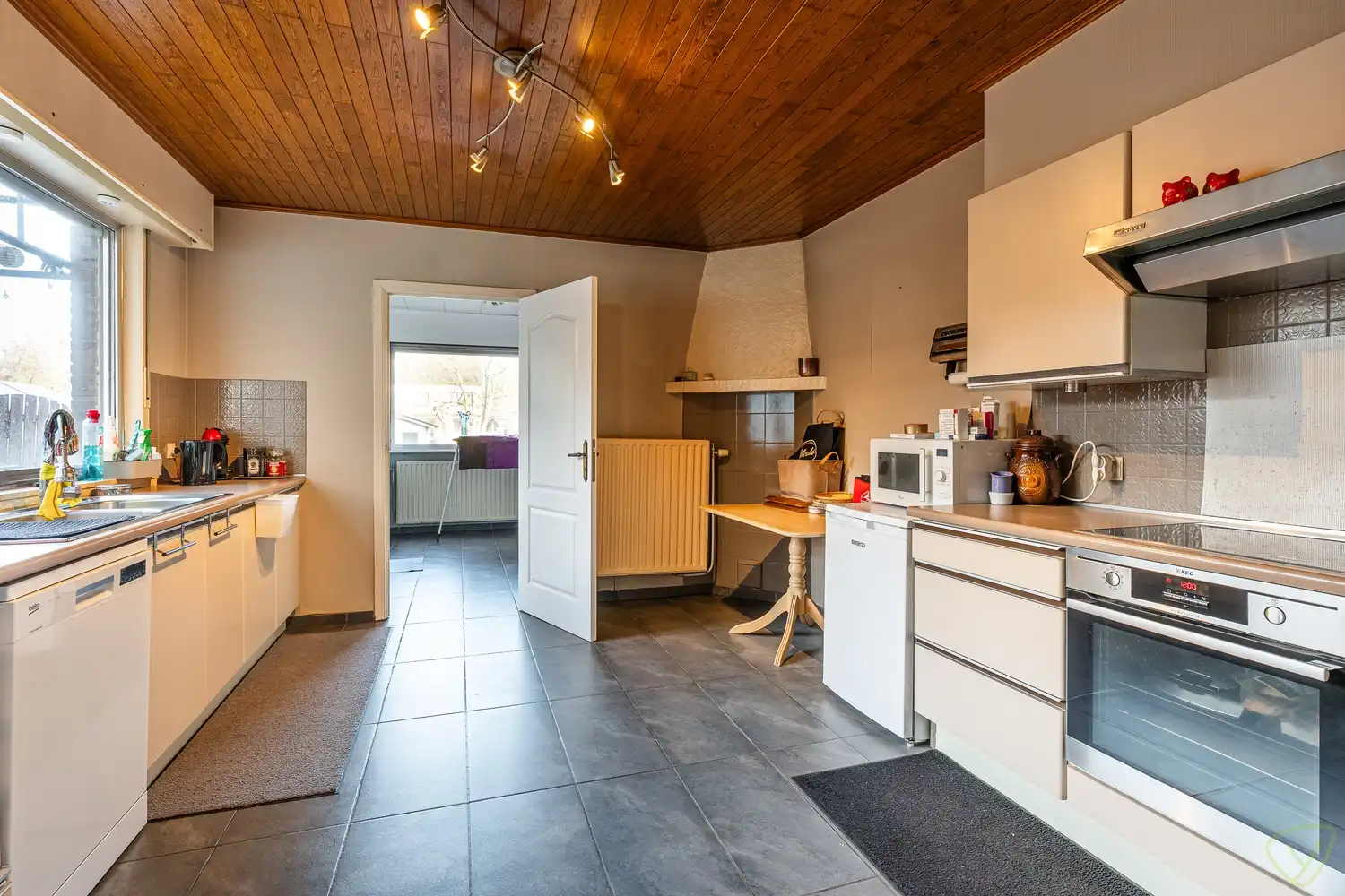 Halfopen gezinswoning met tuin en garage in de Schaperijstraat te Eeklo foto 6