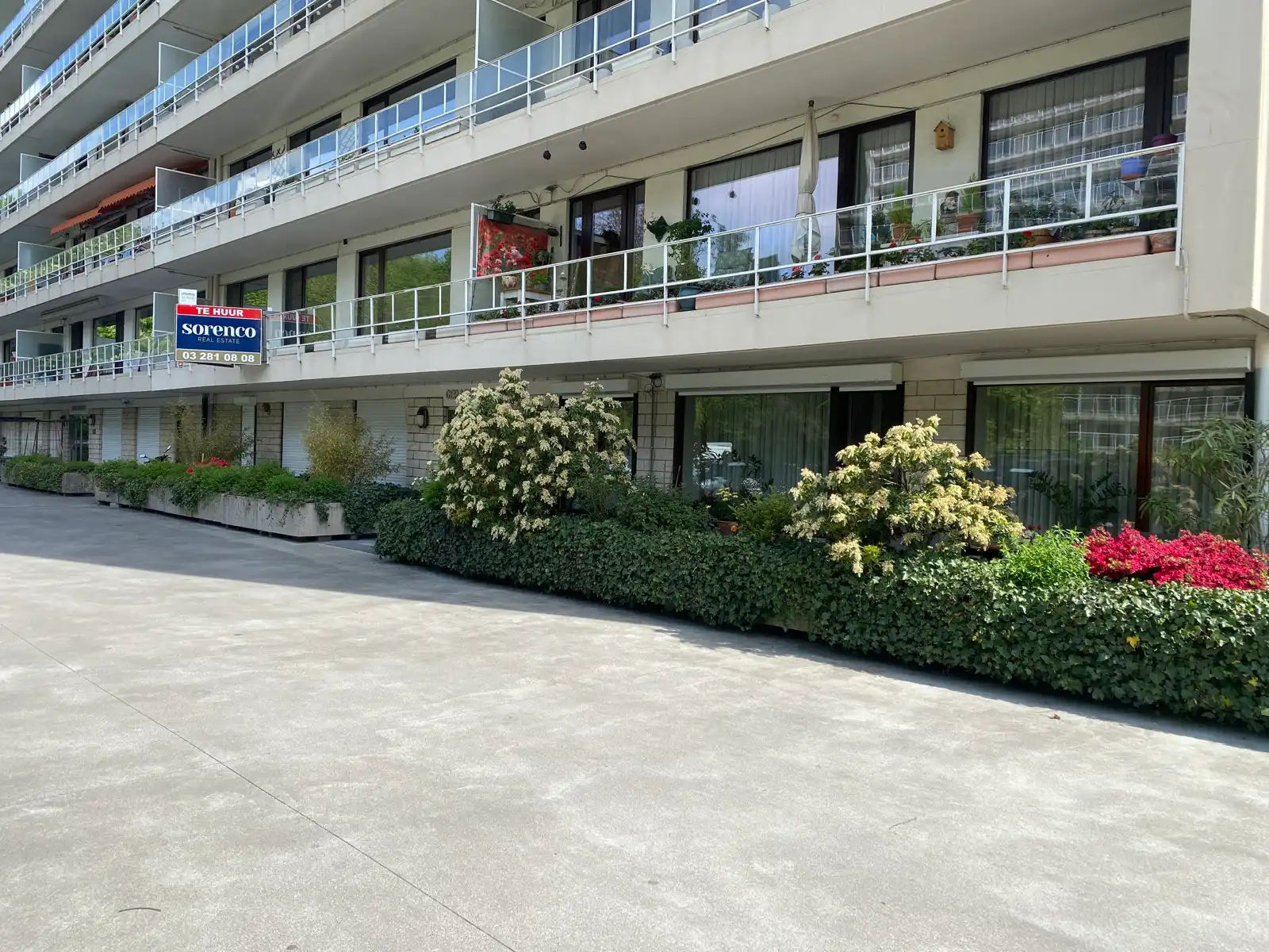 Recent gerenoveerd  2 slpk appartement te Fruithoflaan. foto 11