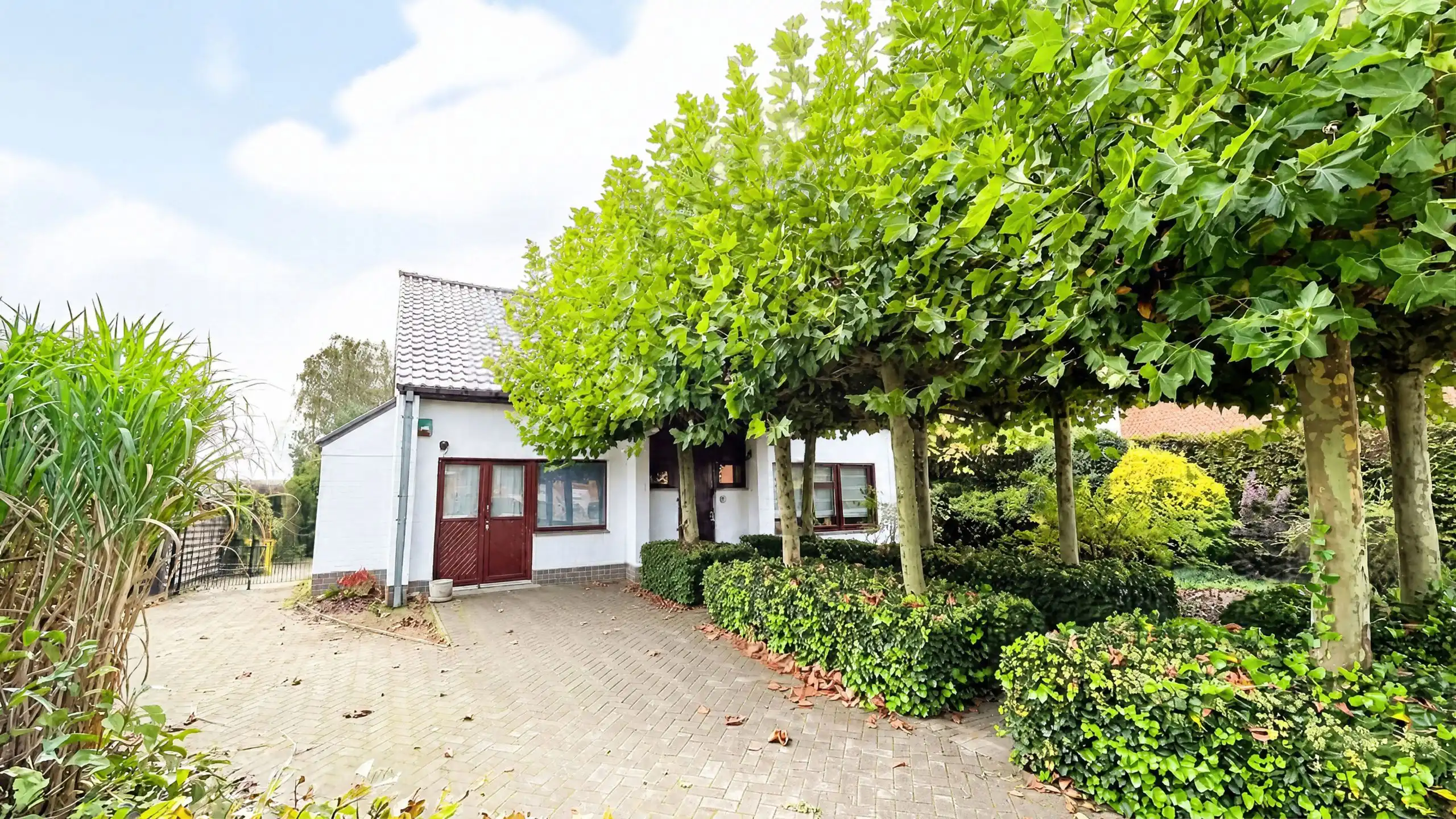 Hoofdfoto van de publicatie: Bungalow te koop
