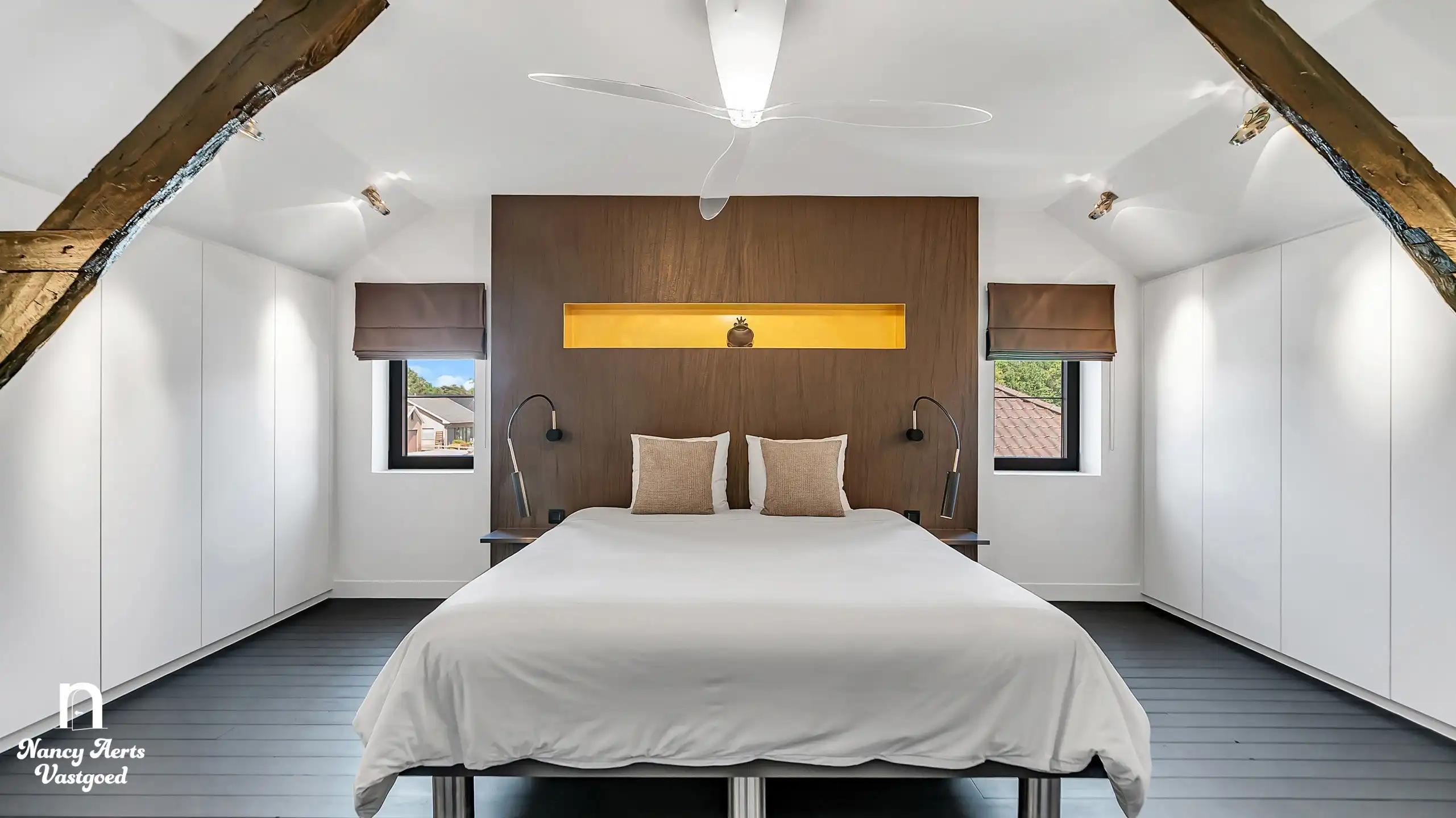 Luxe villa met karakter en hedendaags comfort in het groen foto 15
