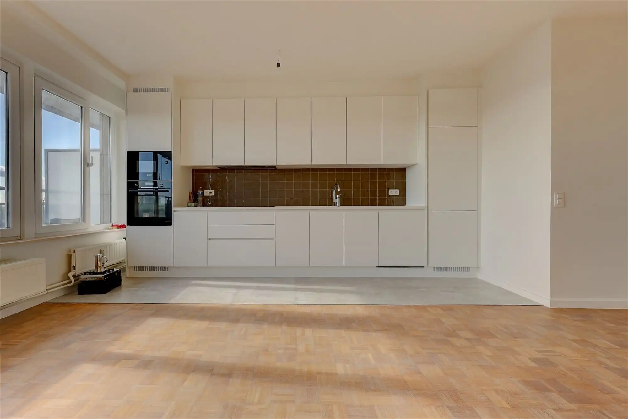 Knap gerenoveerd appartement met 2 slaapkamers en terras foto 5