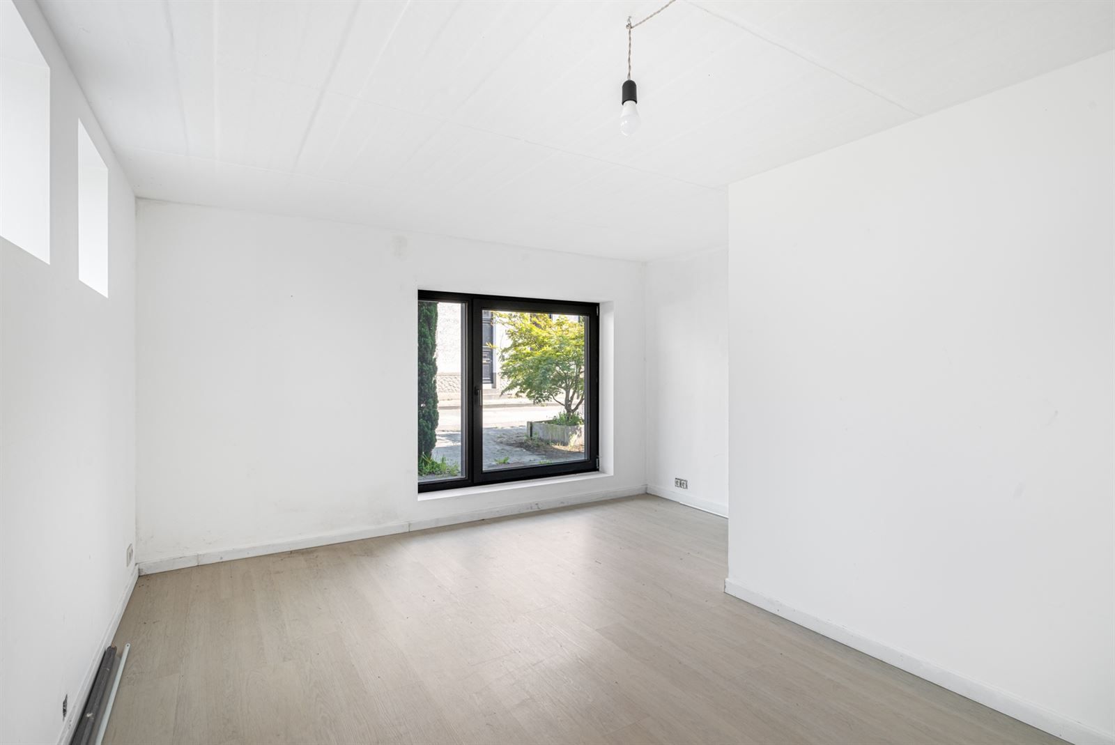 Rustig gelegen gezinswoning te Kruisem! foto 10