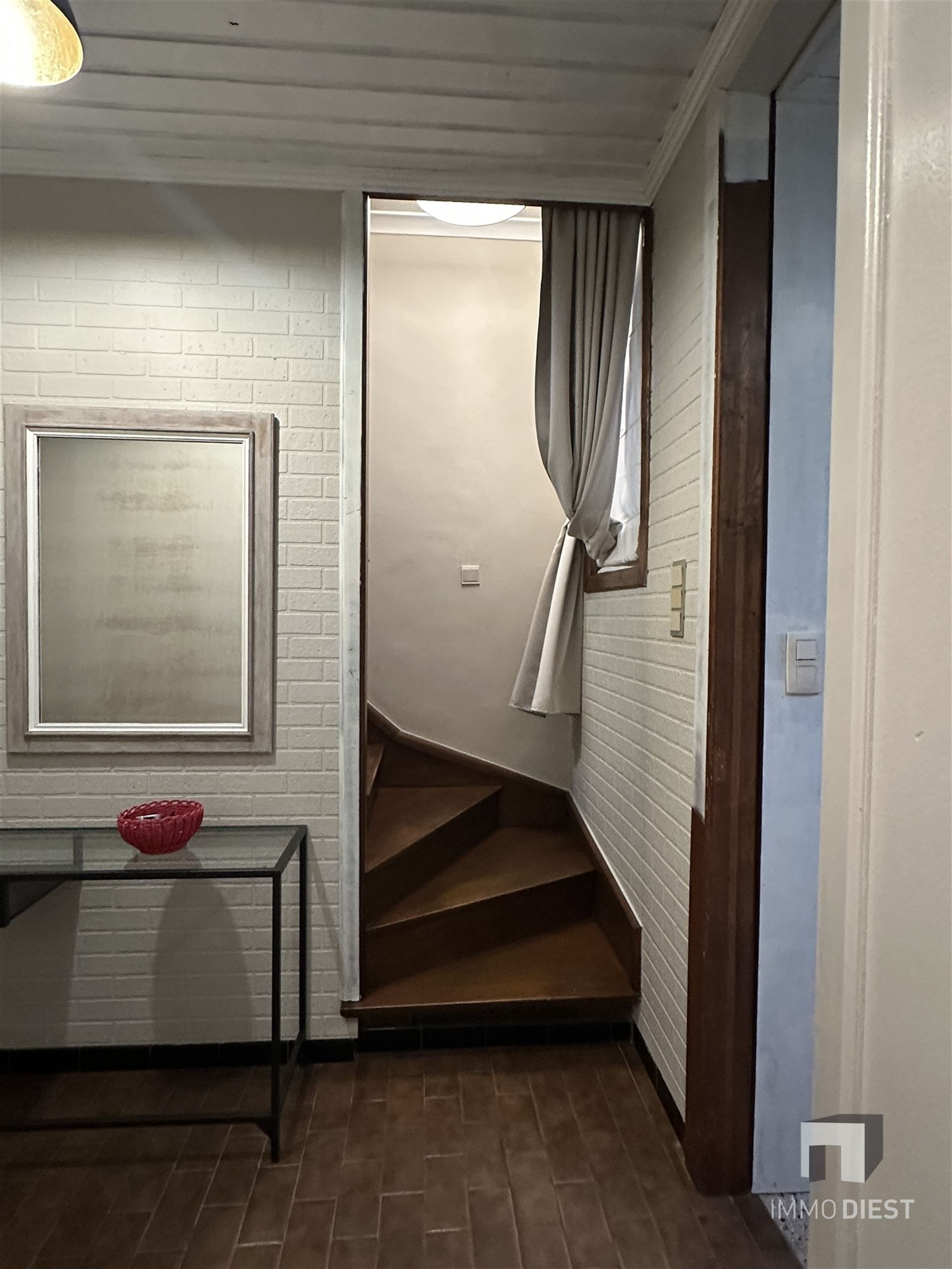 Unieke woning met praktijk en bouwgrond op zichtlocatie foto 22