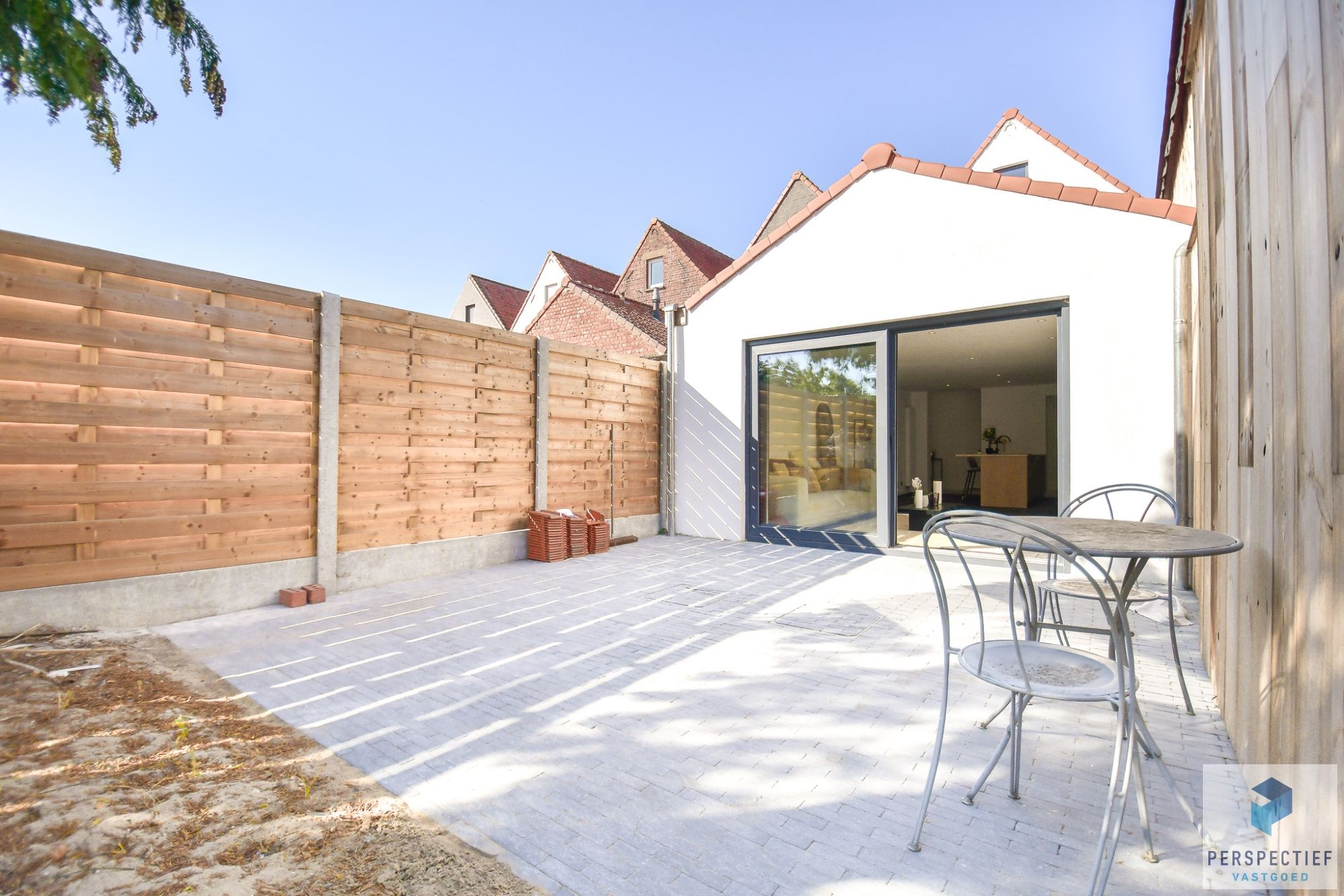 Stijlvol gerenoveerde woning met tuin op toplocatie foto 5