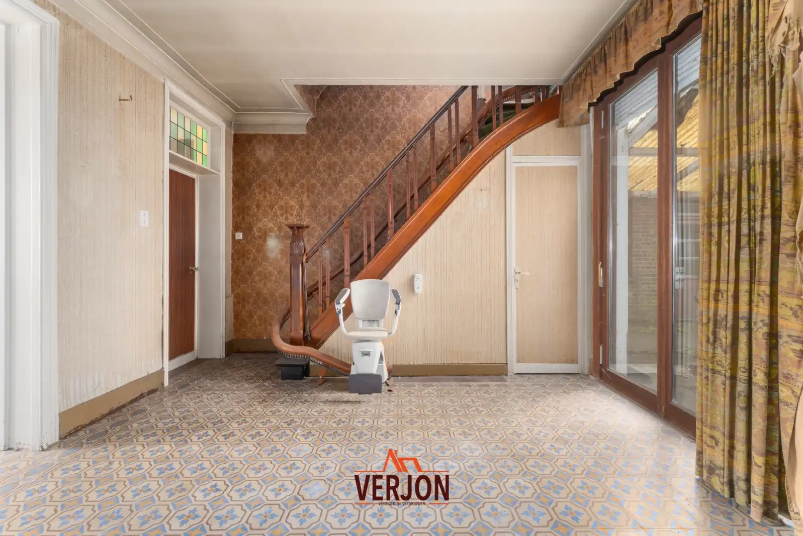 Mis deze knaller van een te renoveren woning niet op 693 m²! foto 5