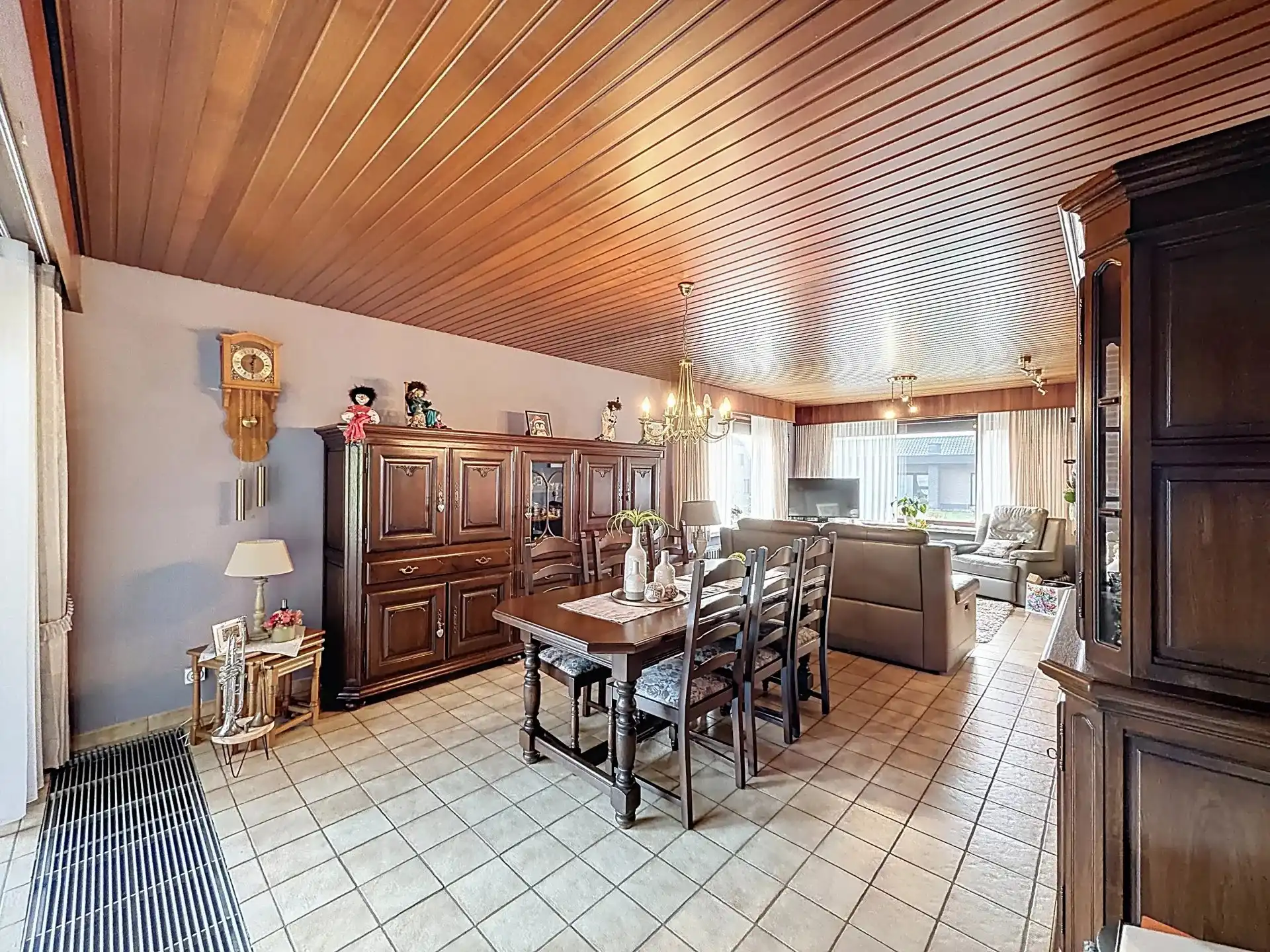 Verzorgde woning met 3 slaapkamers op mooi perceel. foto 9