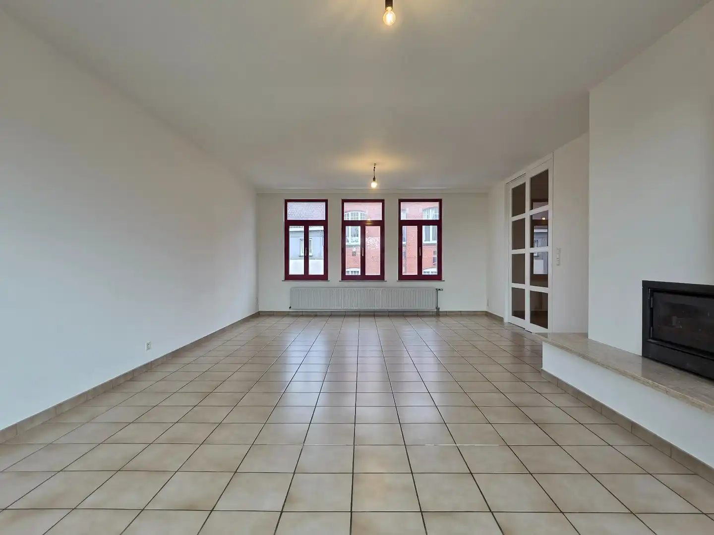 Polyvalente eigendom op commerciële ligging in het centrum van Bavikhove foto 3