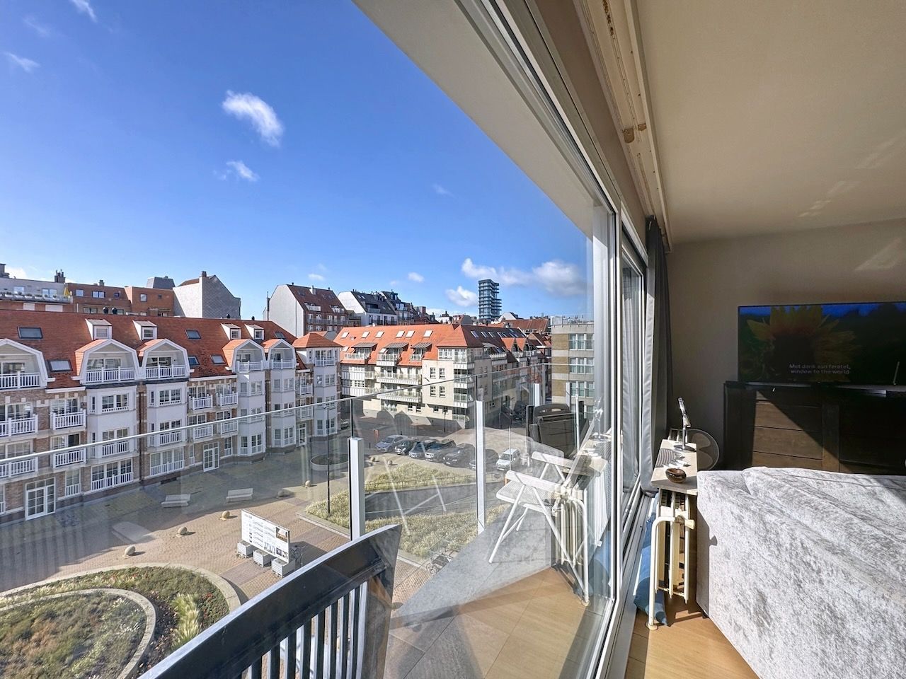 Volledig zuidgericht appartement met open zicht op De Kinkhoorn te Heist. foto 2