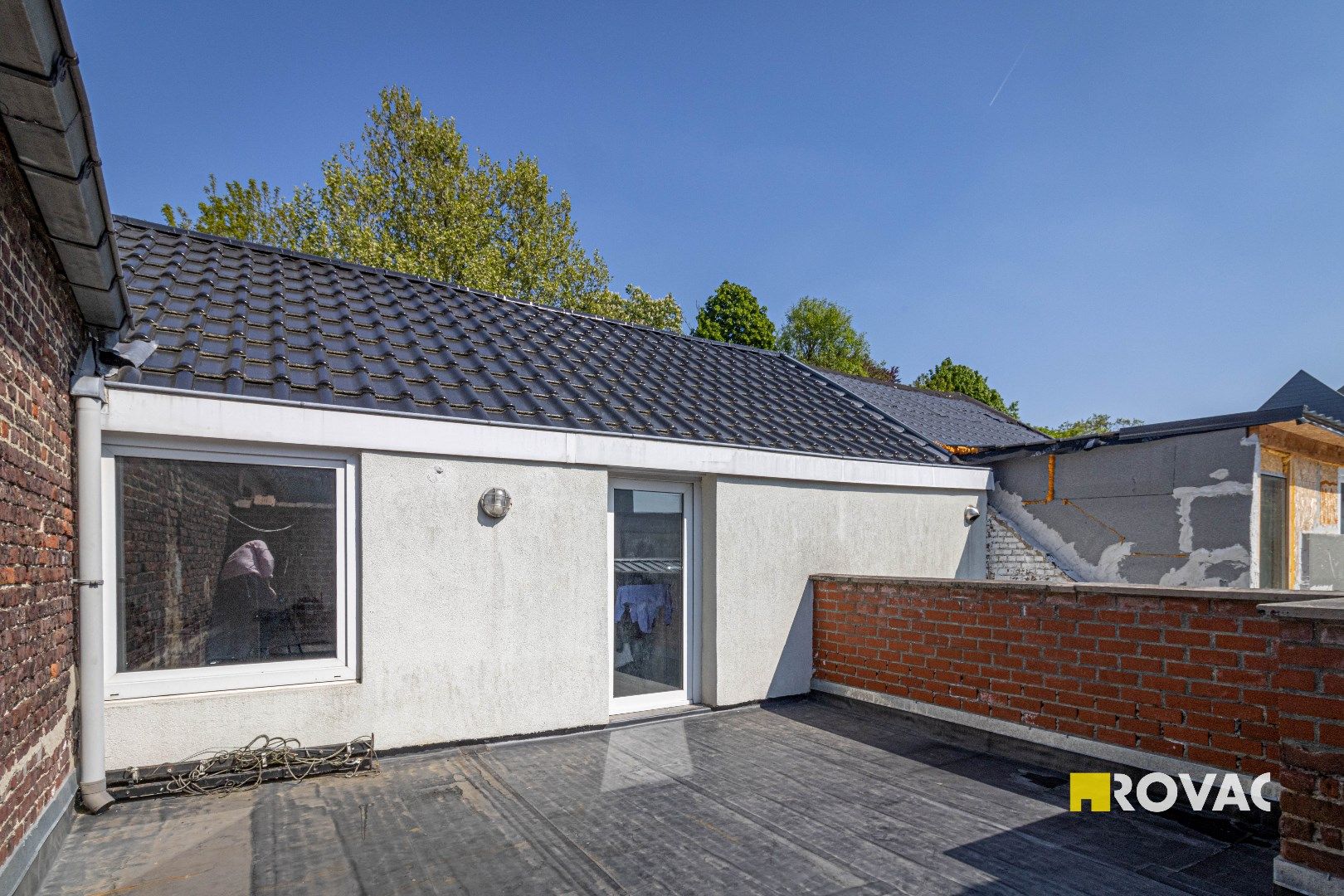 Ruime woning met 3 slaapkamers en dakterras in centrum Roeselare foto 19