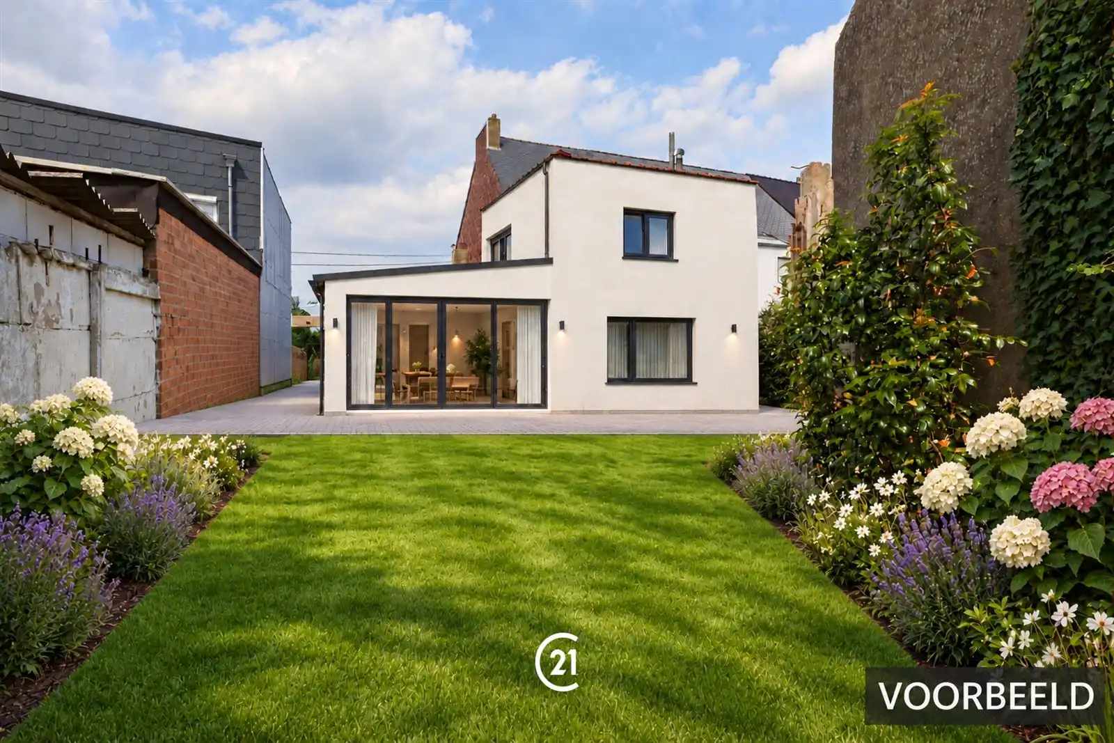  Halfopen woning met garage, tuin en veel potentieel! foto 3