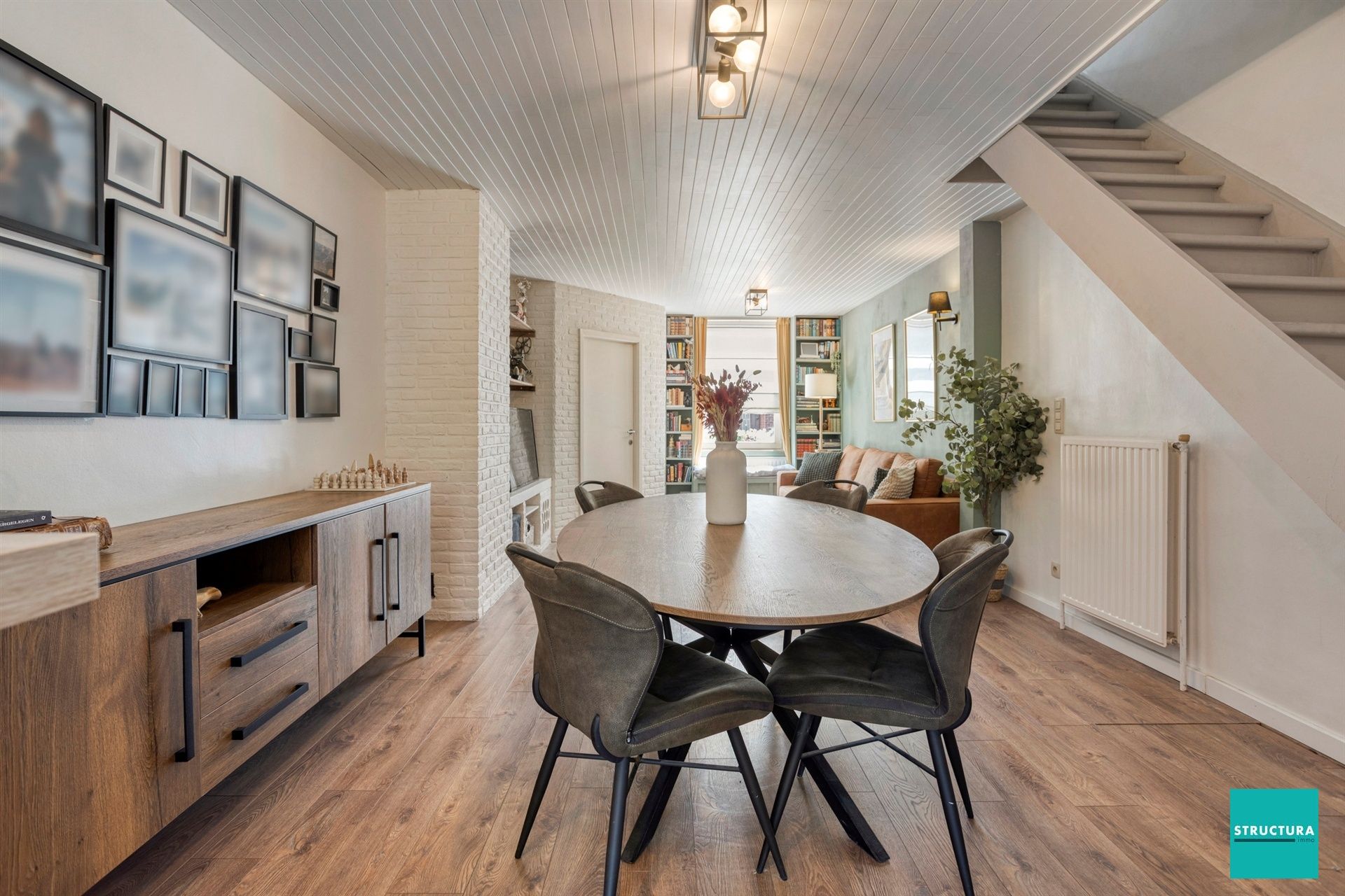 Instapklare woning met karakter in hartje Merchtem foto 9