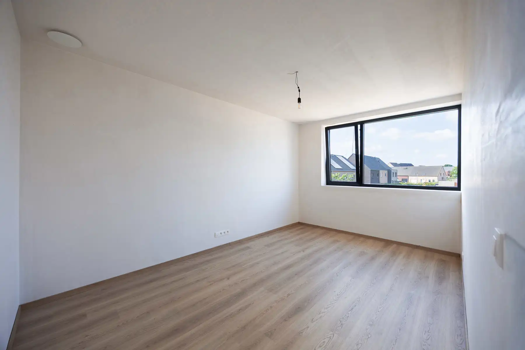 Knappe nieuwbouw villa in gezinsvriendelijke buurt foto 13