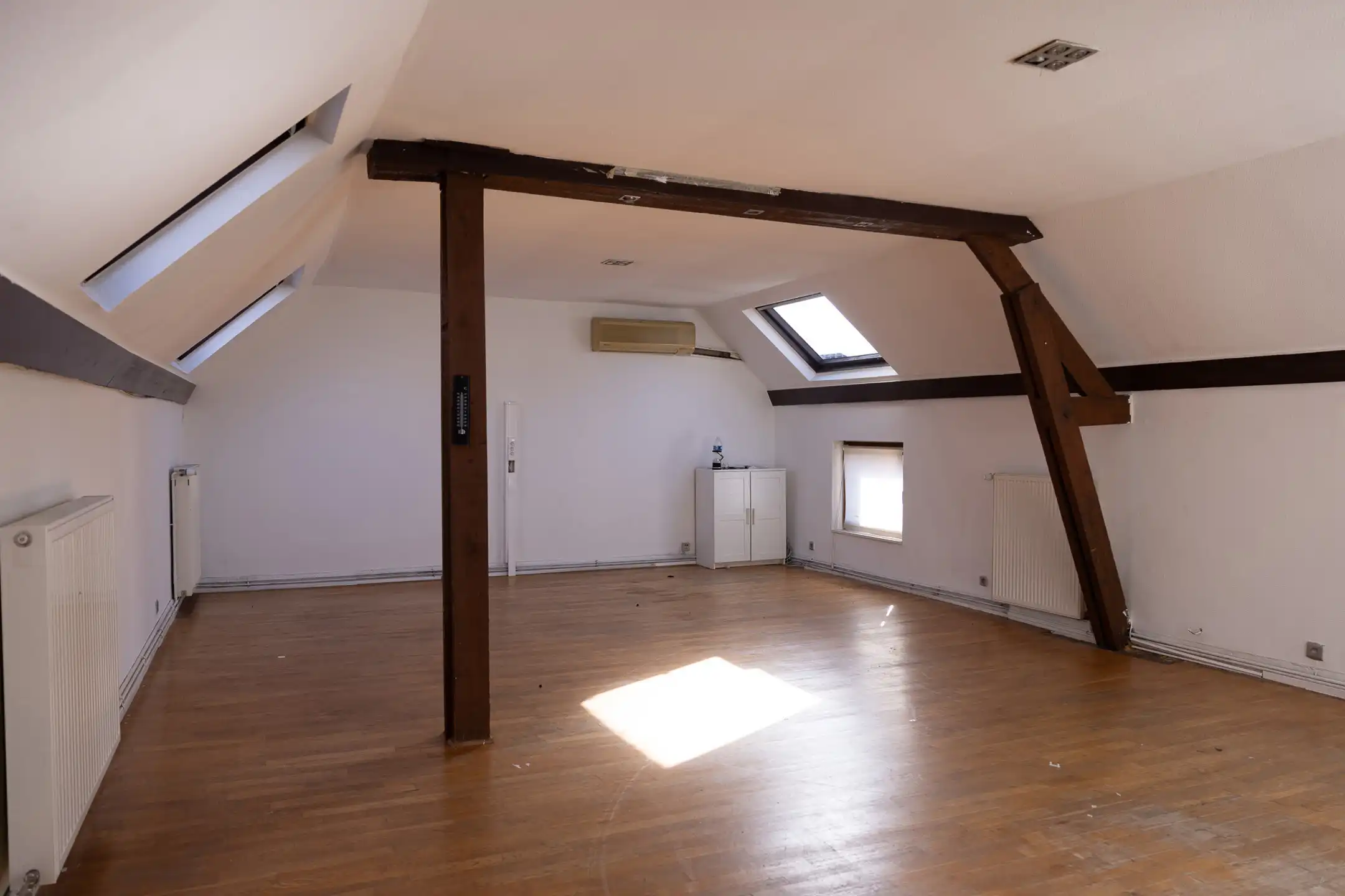 JETTE – HOEKGEBOUW ±540 M² – HANDELSRUIMTE + WONING  foto 15