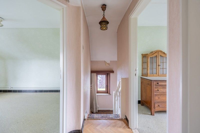 Woning, open bebouwing met naastliggende, grote loods op 18are foto 30