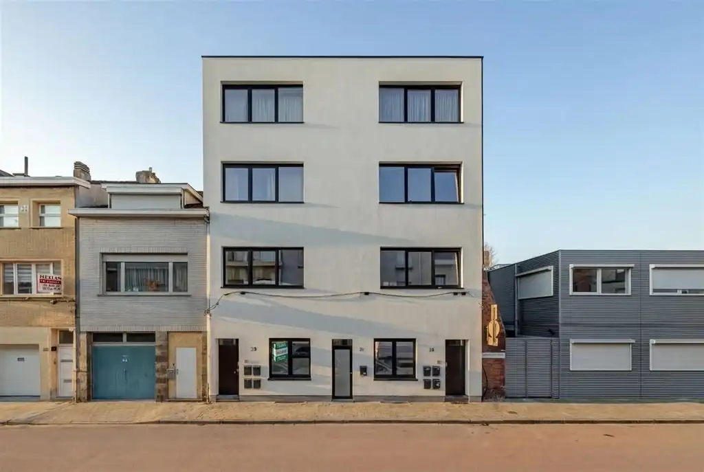 Gerenoveerd gelijkvloers appartement met stadstuin foto 16