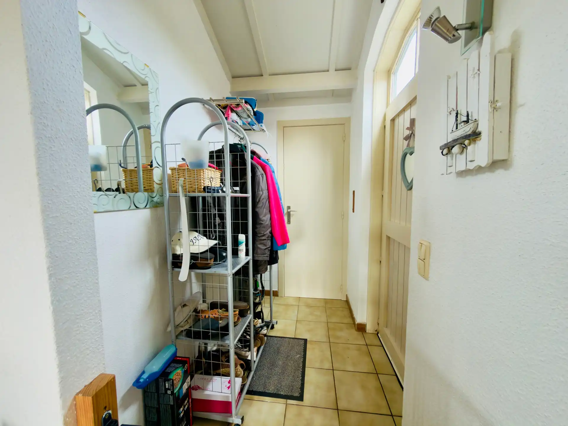 Charmant duinenhuisje aan natuurreservaat – 2 slaapkamers, tuin & parking. foto 6