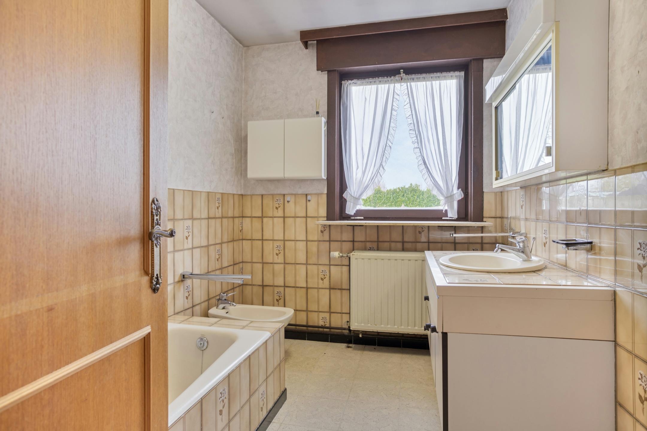 Leuk huis met potentieel te koop in de Abeelseweg in Poperinge foto 14