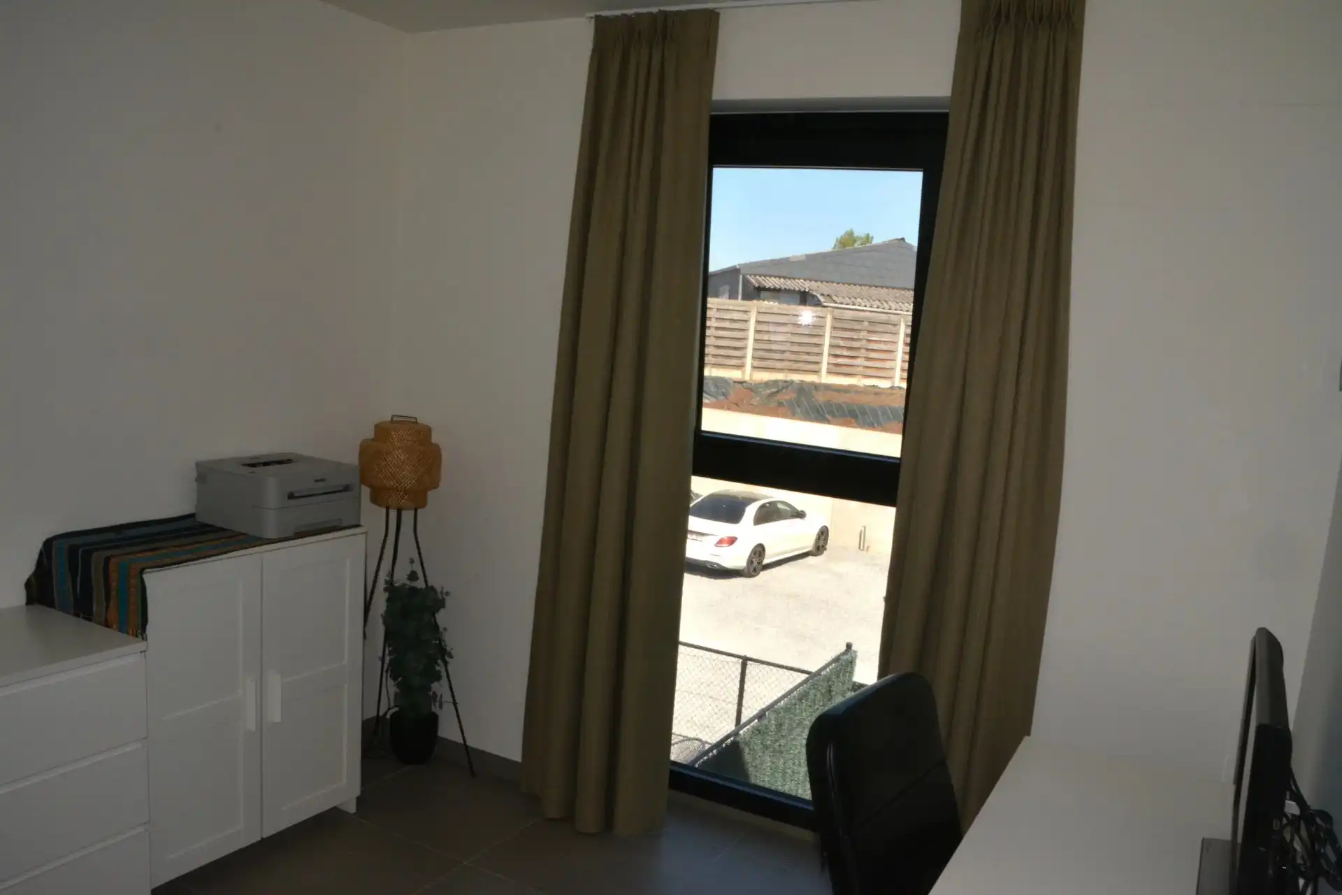 STIJLVOLLE ENERGIEZUINIGE NIEUWBOUWWONING MET 3 SLPK  IN CENTRUM LANAKEN ! foto 16