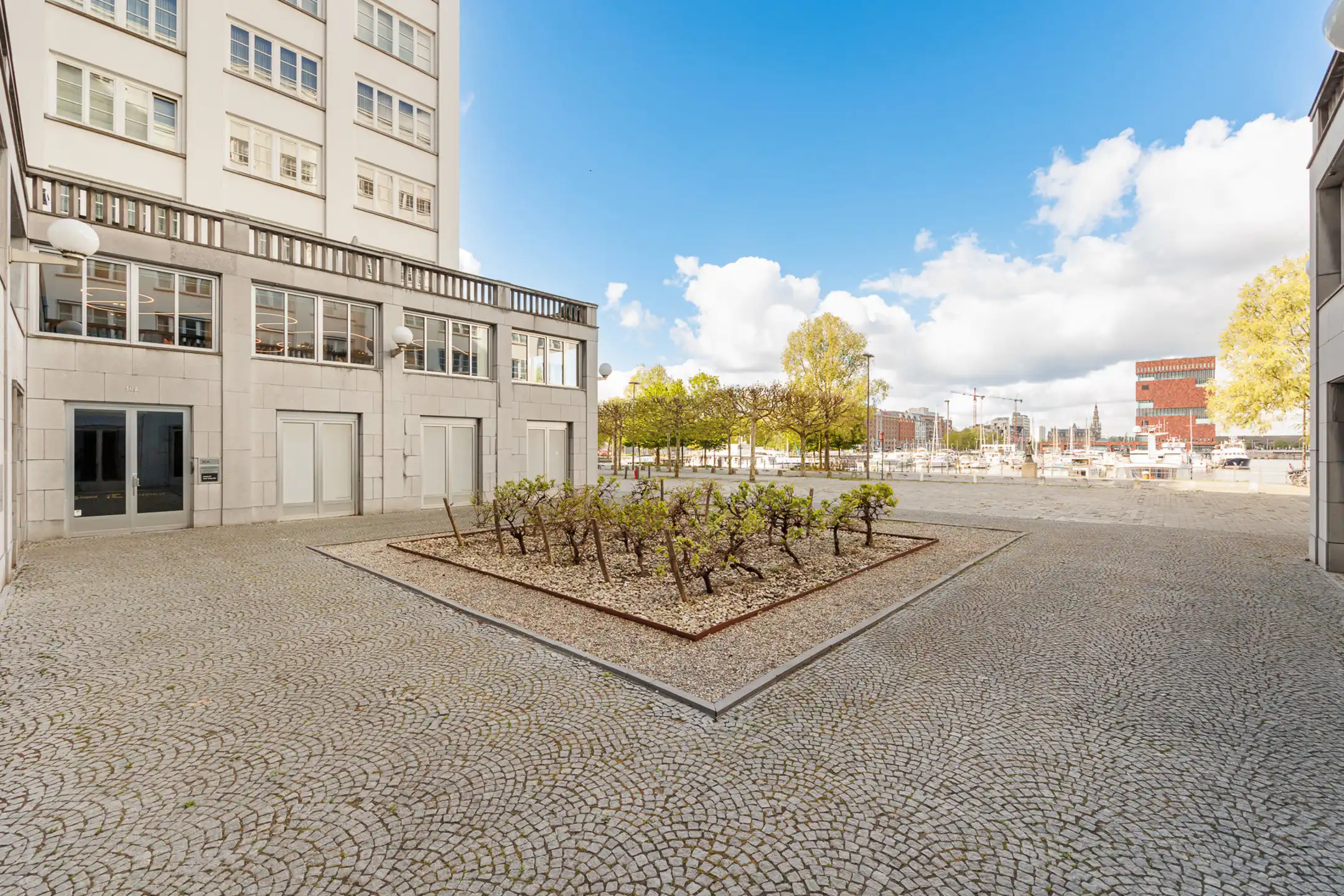 ANTWERPEN - Royaal appartement met verzichten foto 12