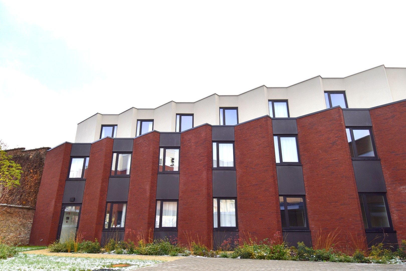 Studentenkamer (25,5 m²) te koop in "Residentie Amand 47" op het Sint-Amandsplein te Kortrijk foto 4