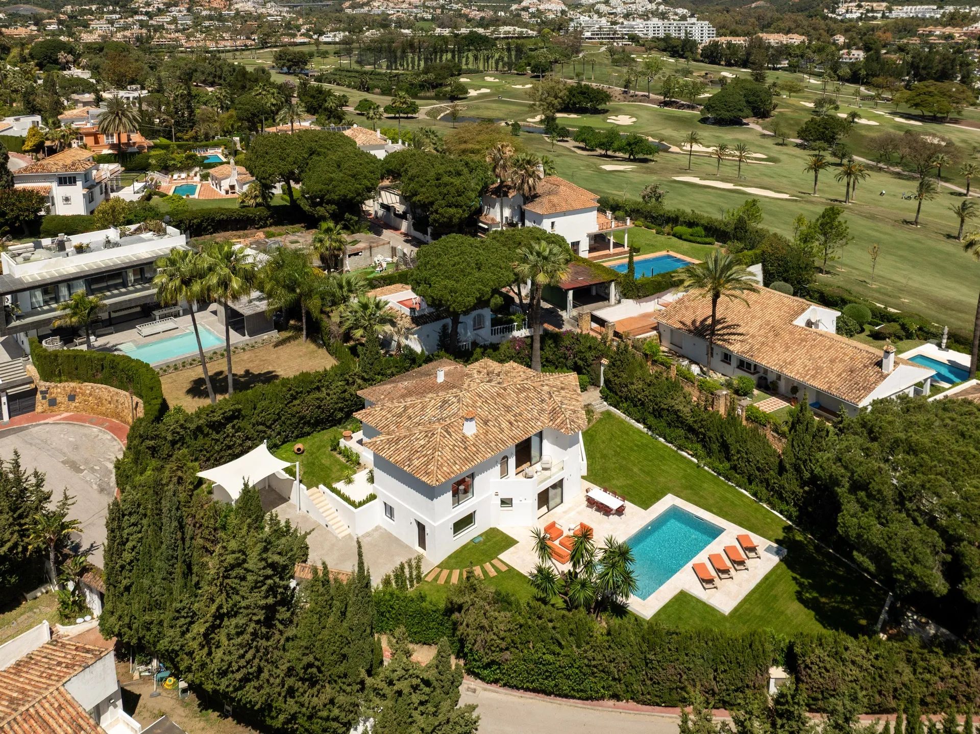 Exclusieve mediterrane villa in het hart van Nueva Andalucía – waar luxe en natuur samenkomen foto 25