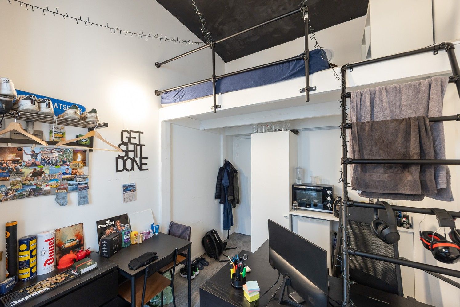 Vergund studentengebouw op een uitstekende AAA locatie, tegenover de AP Hogeschool foto 10