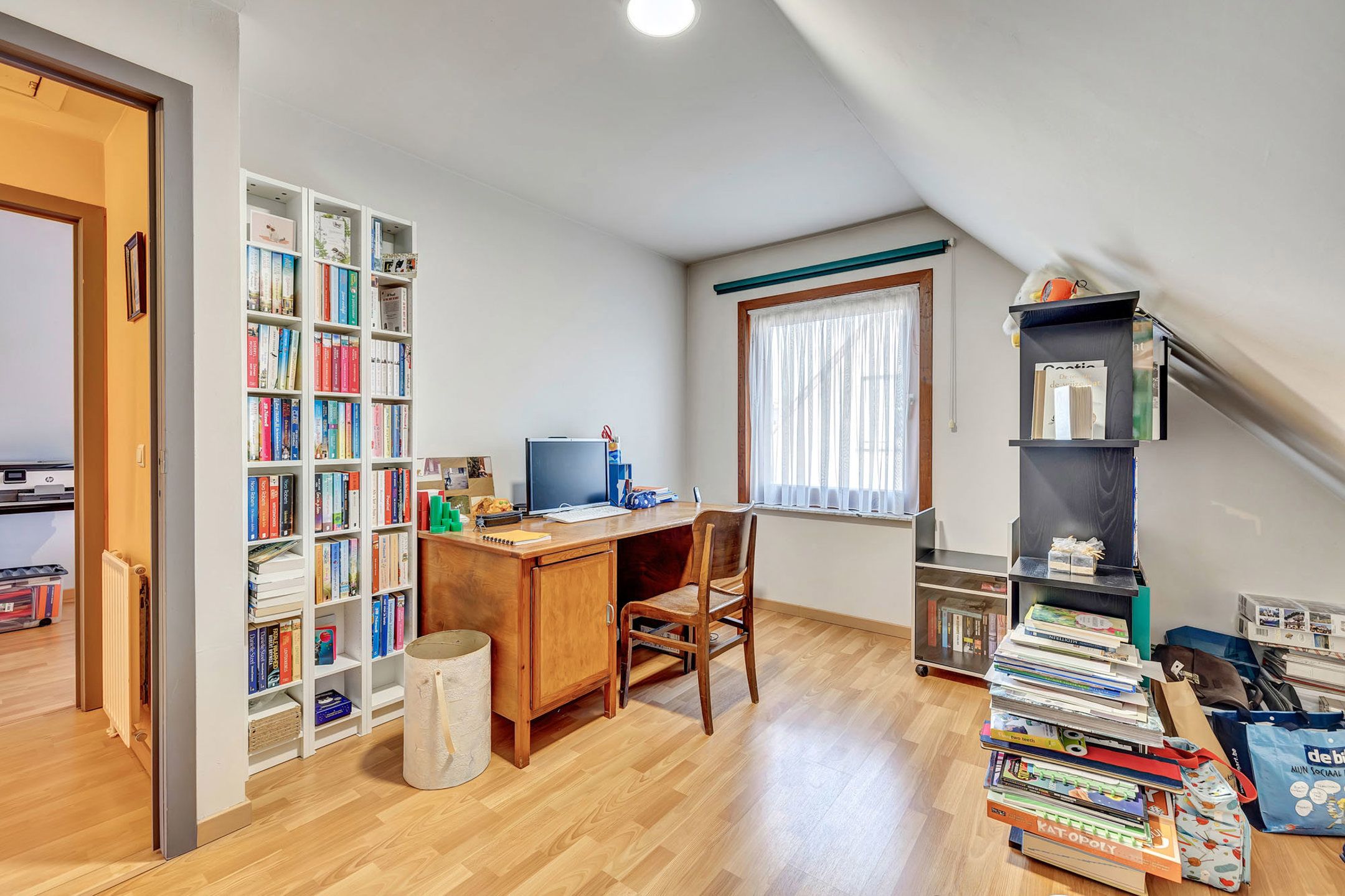 Charmante, vrijstaande woning in een verkeersluwe straat foto 16