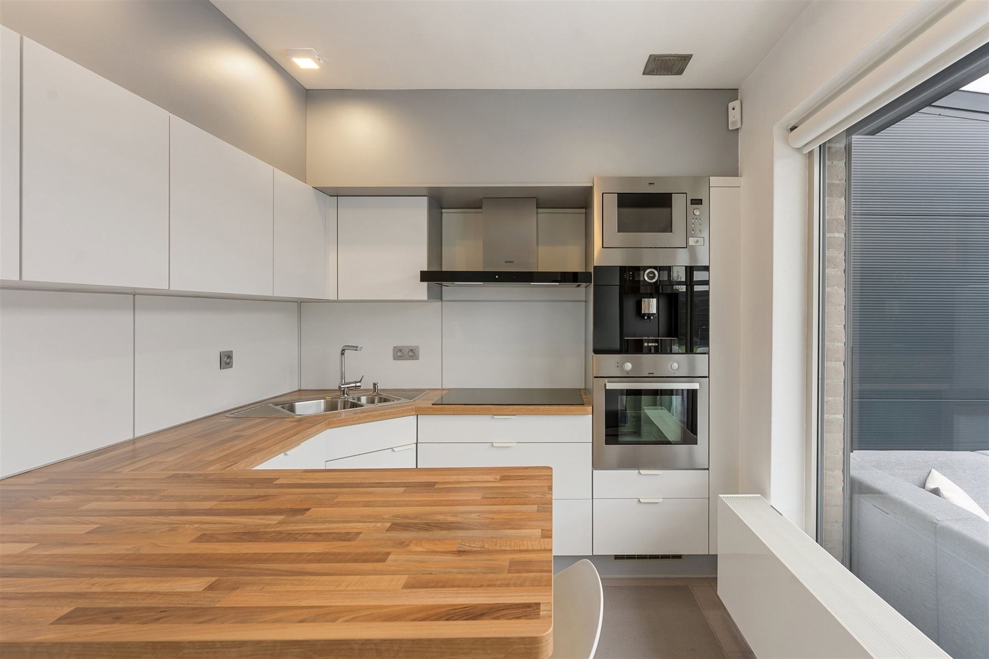 PRACHTIG GERENOVEERDE WONING MET 3 SLAAPKAMERS UITERST RUSTIG GELEGEN IN DE NABIJHEID VAN TESSENDERLO CENTRUM foto 10