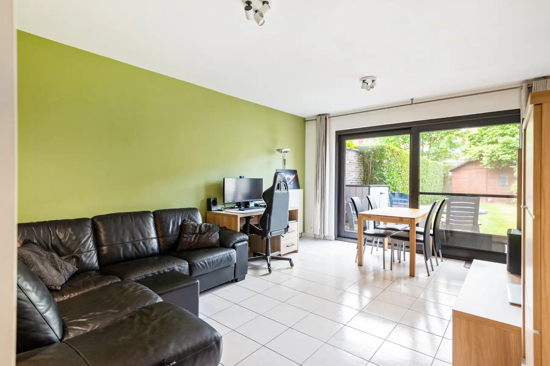 Gelijkvloers appartement met ZW-tuin foto 3