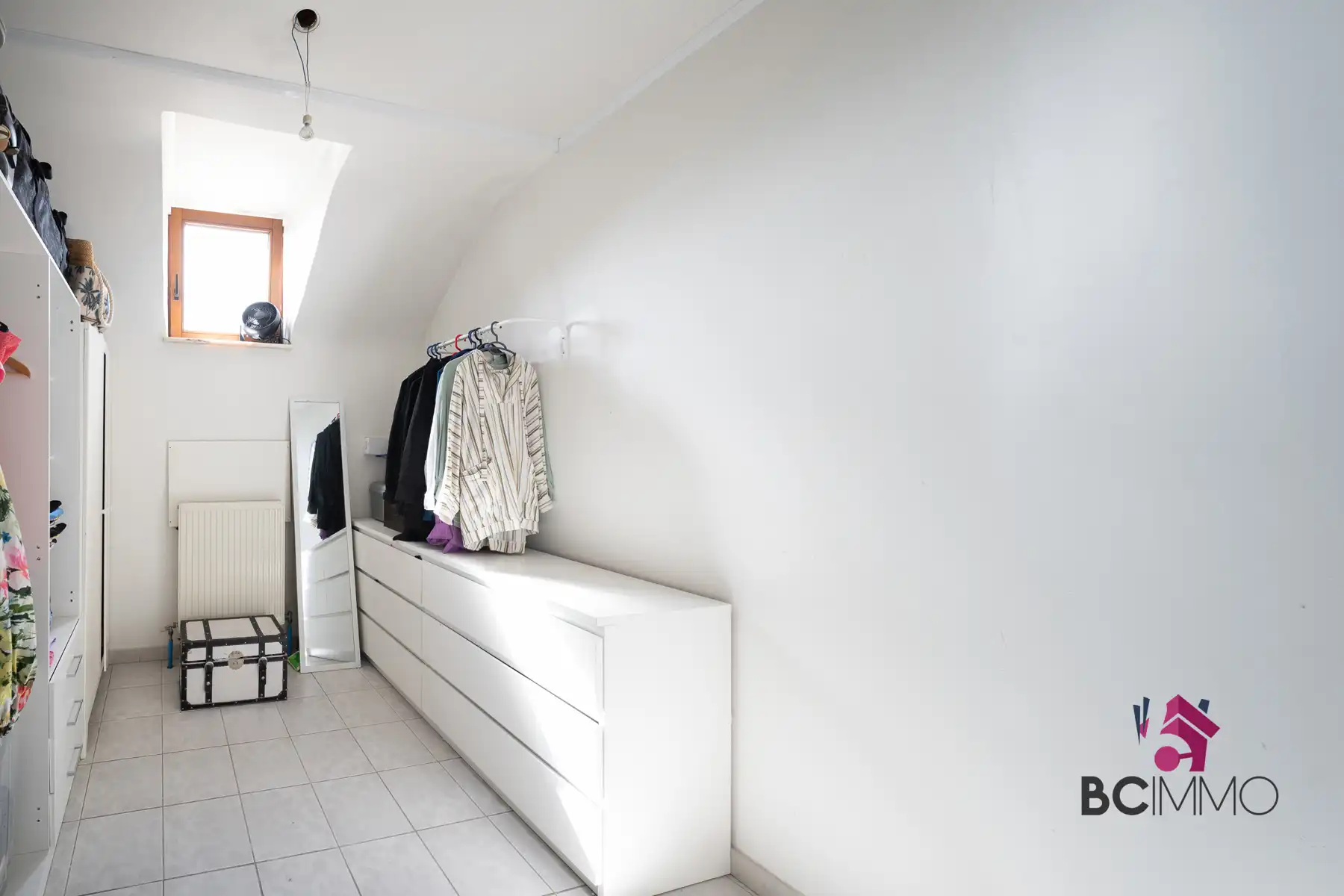 Halfopen woning in groene woonwijk  foto 16