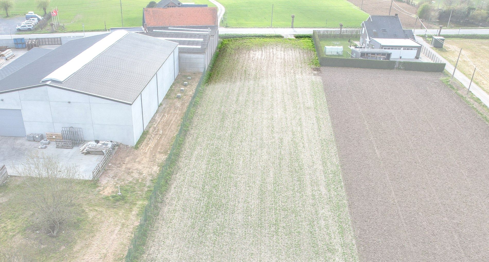 1446m² bouwgrond te koop in Proven. foto 3