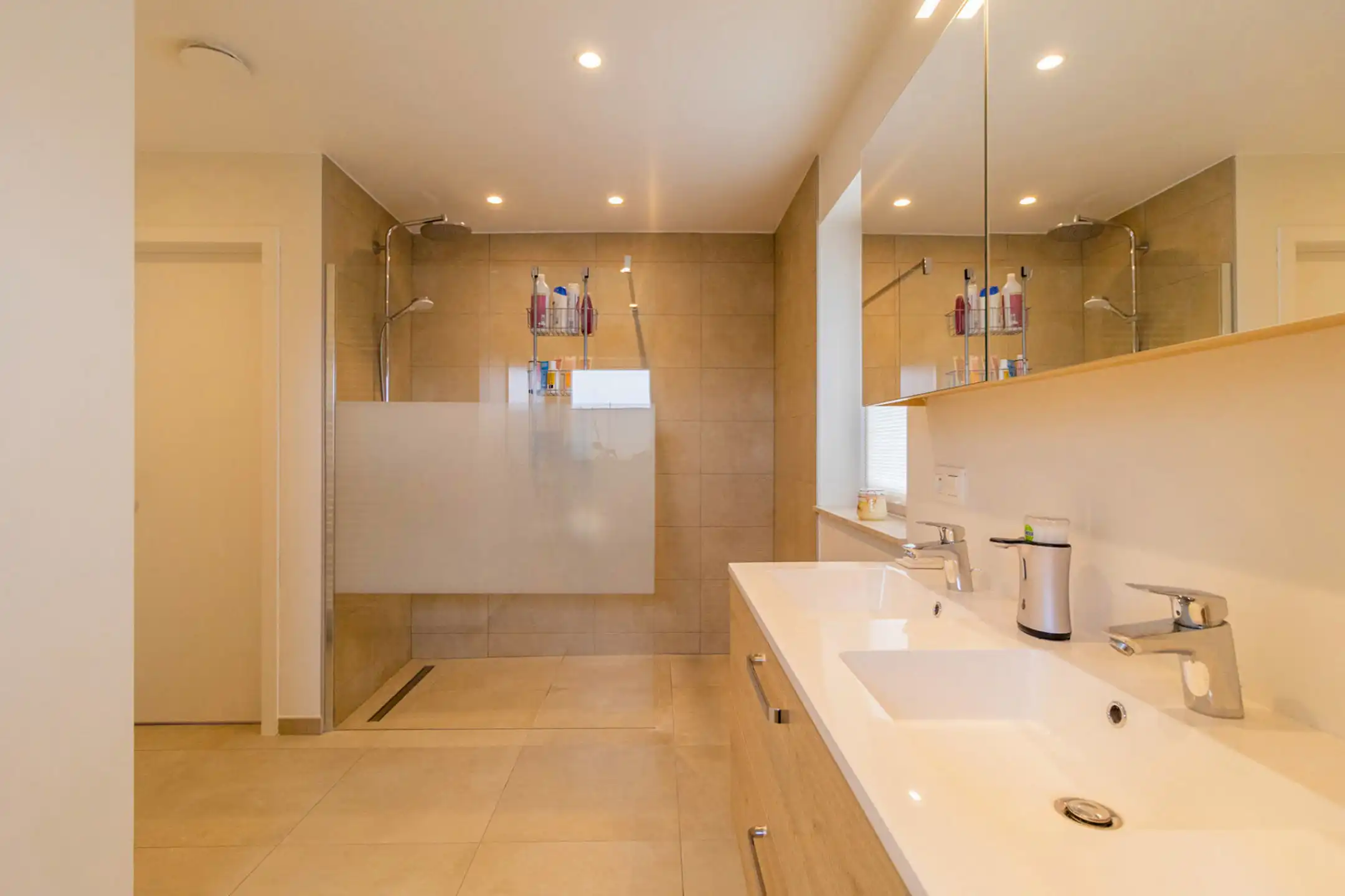 Prachtige energiezuinige nieuwbouwwoning foto 19