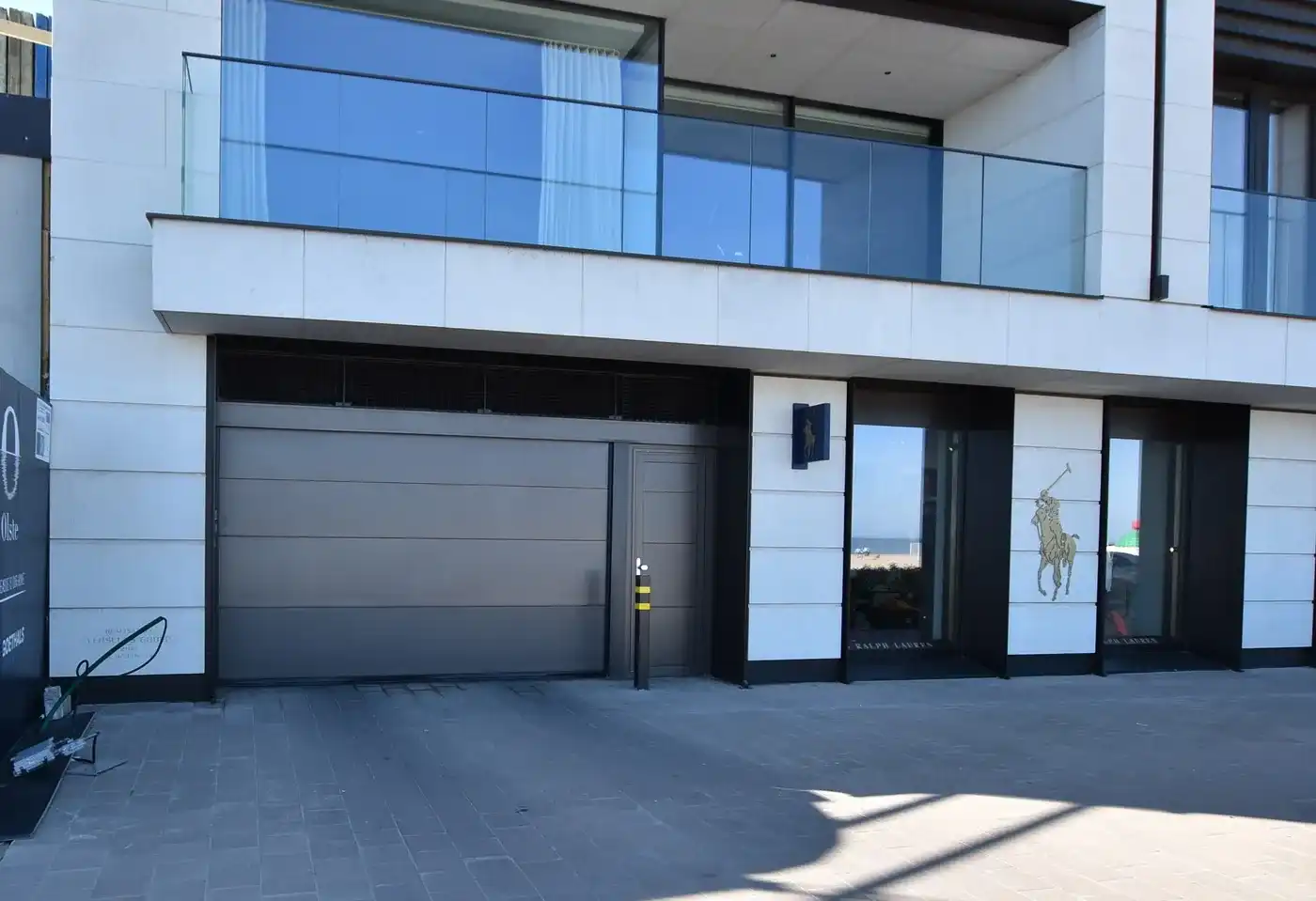 Matuvu - goed gelegen garagebox onder het Albertplein foto 6