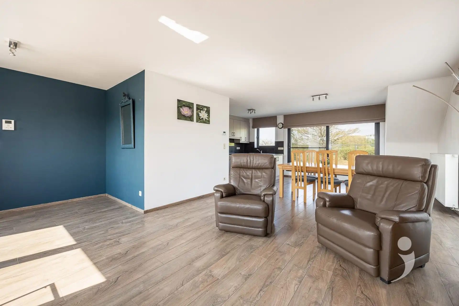 Ruim appartement op een toplocatie!  foto 3